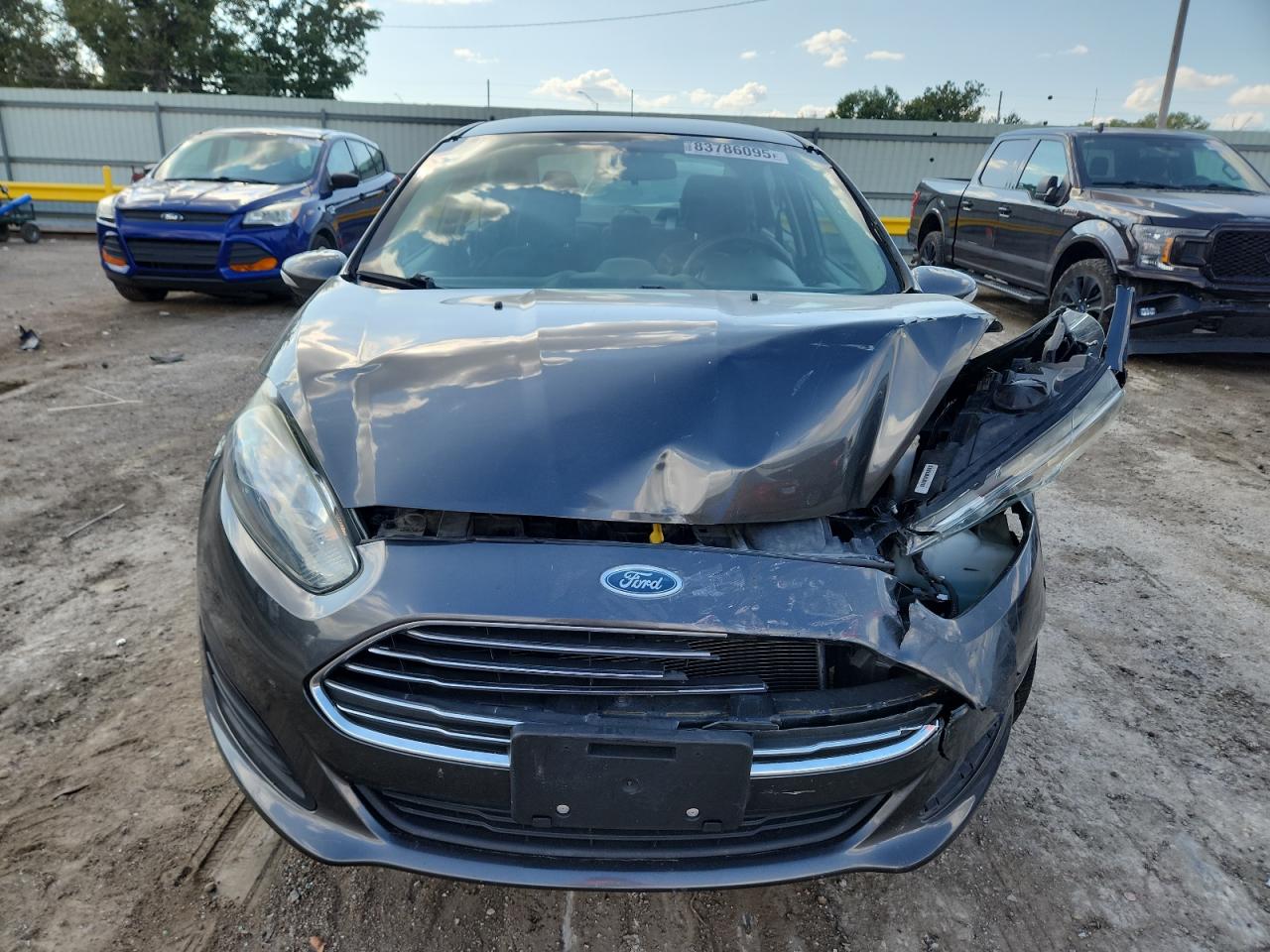 2015 Ford Fiesta Se Gray vin: 3FADP4BJ7FM175951