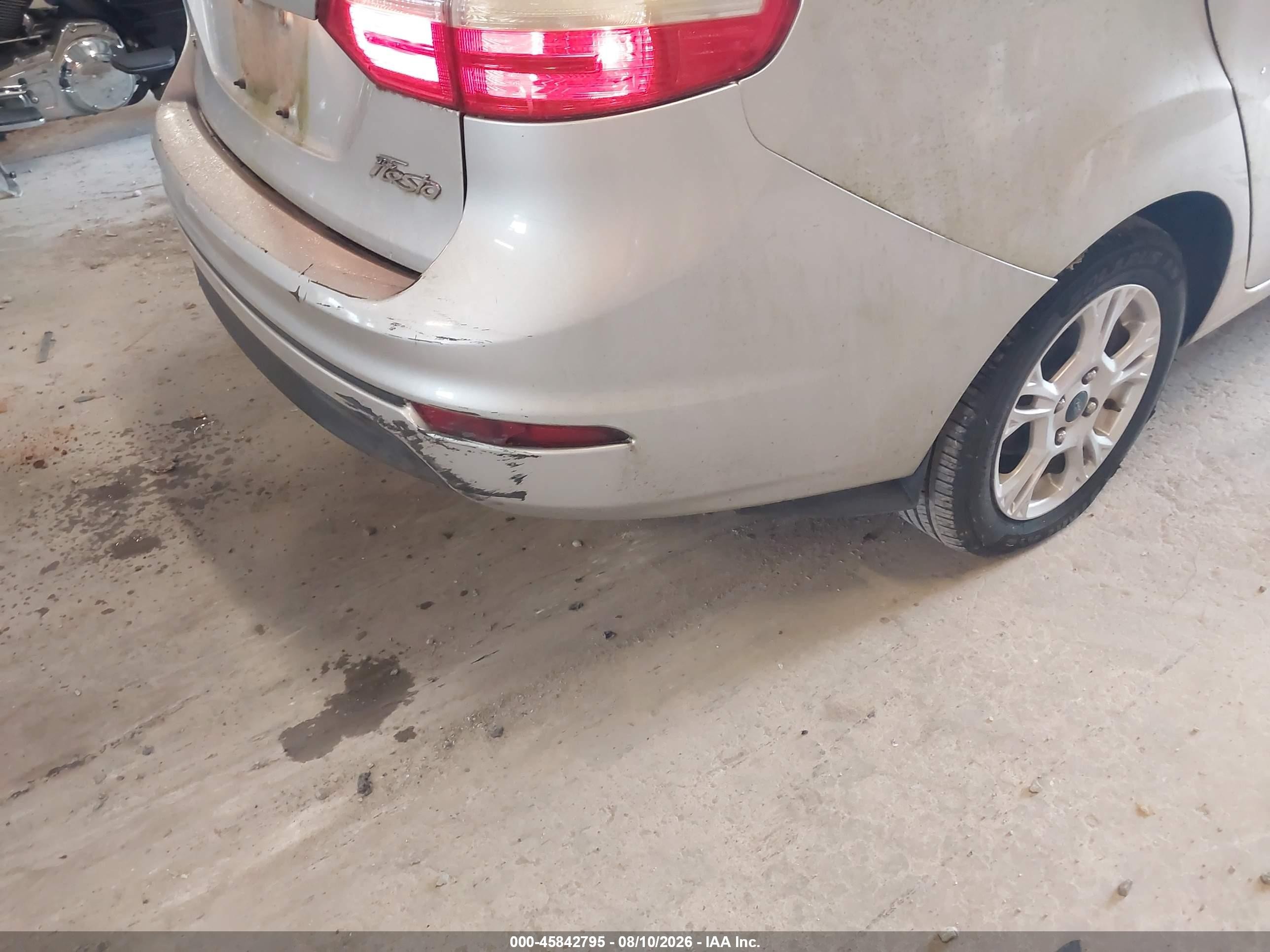 2015 Ford Fiesta Se Silver vin: 3FADP4BJ7FM187730