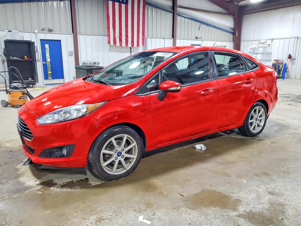 2015 Ford Fiesta Se Red vin: 3FADP4BJ7FM201108