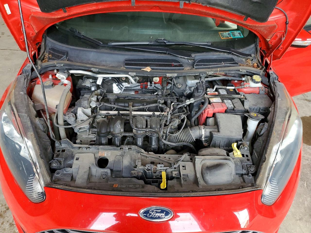 2015 Ford Fiesta Se Red vin: 3FADP4BJ7FM201108