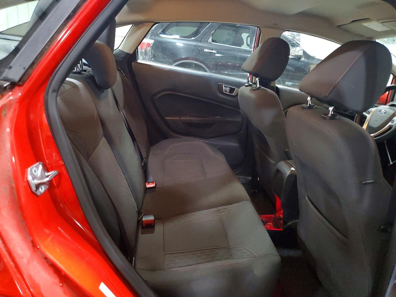 2015 Ford Fiesta Se Red vin: 3FADP4BJ7FM201108