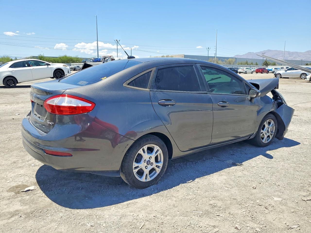 2015 Ford Fiesta Se Gray vin: 3FADP4BJ7FM203683