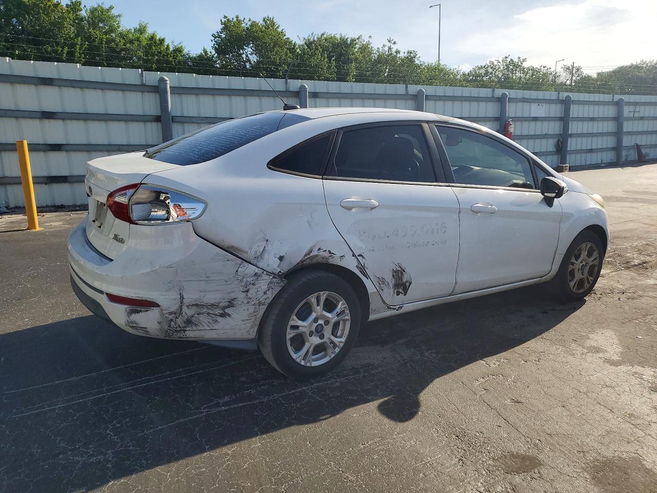 2015 Ford Fiesta Se White vin: 3FADP4BJ7FM204378
