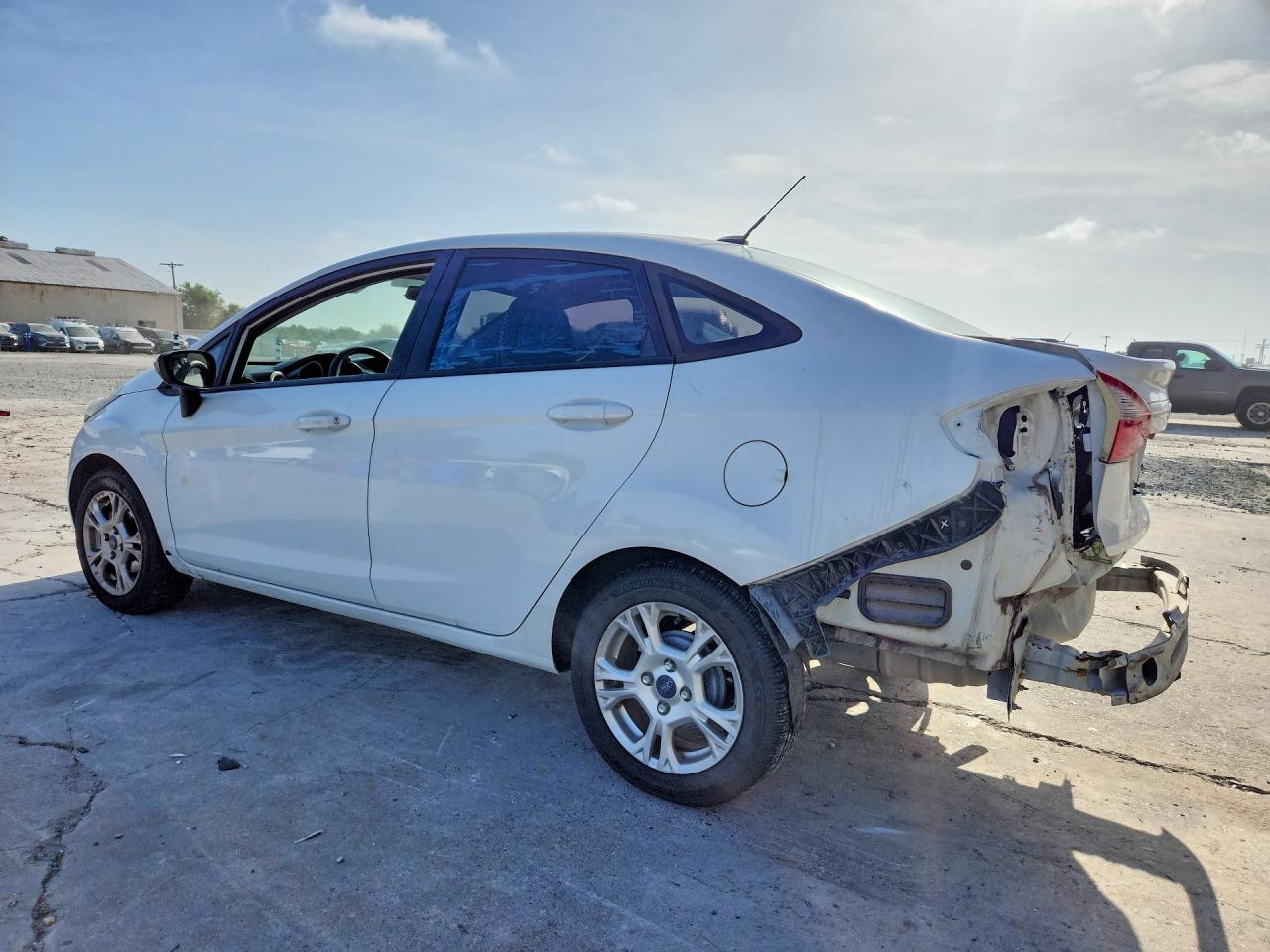 2015 Ford Fiesta Se Белый vin: 3FADP4BJ7FM224484