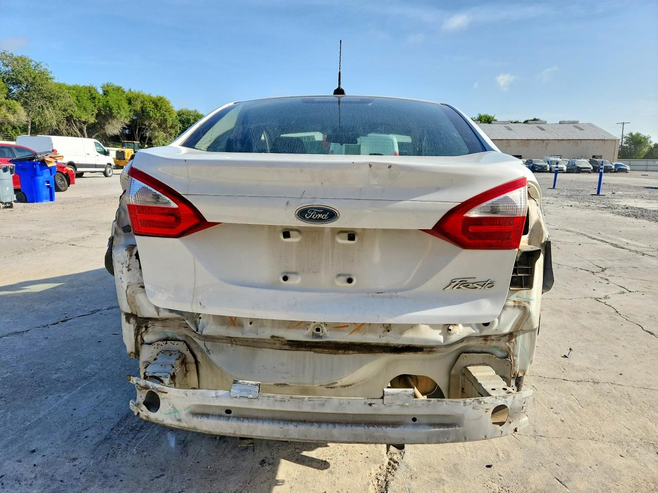 2015 Ford Fiesta Se Белый vin: 3FADP4BJ7FM224484