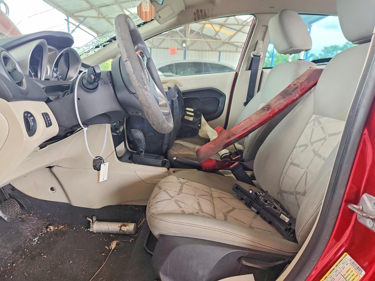 2011 Ford Fiesta Se Red vin: 3FADP4BJ8BM124548