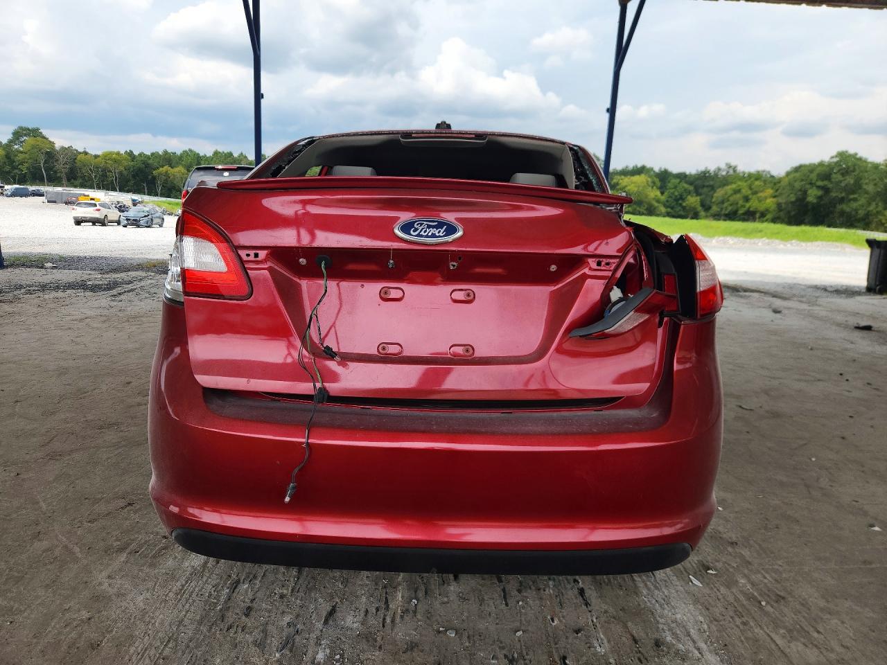 2011 Ford Fiesta Se Red vin: 3FADP4BJ8BM124548