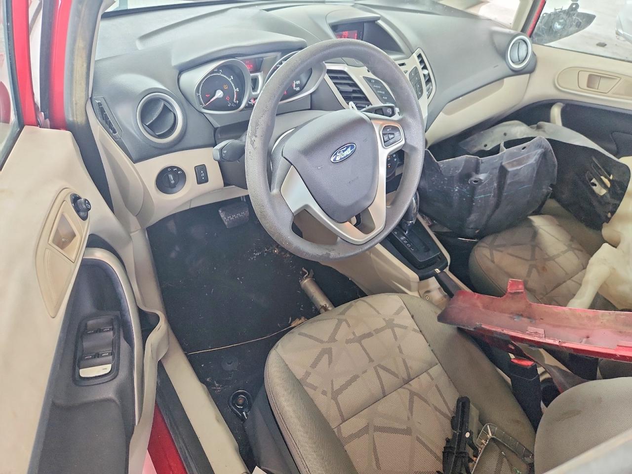 2011 Ford Fiesta Se Red vin: 3FADP4BJ8BM124548