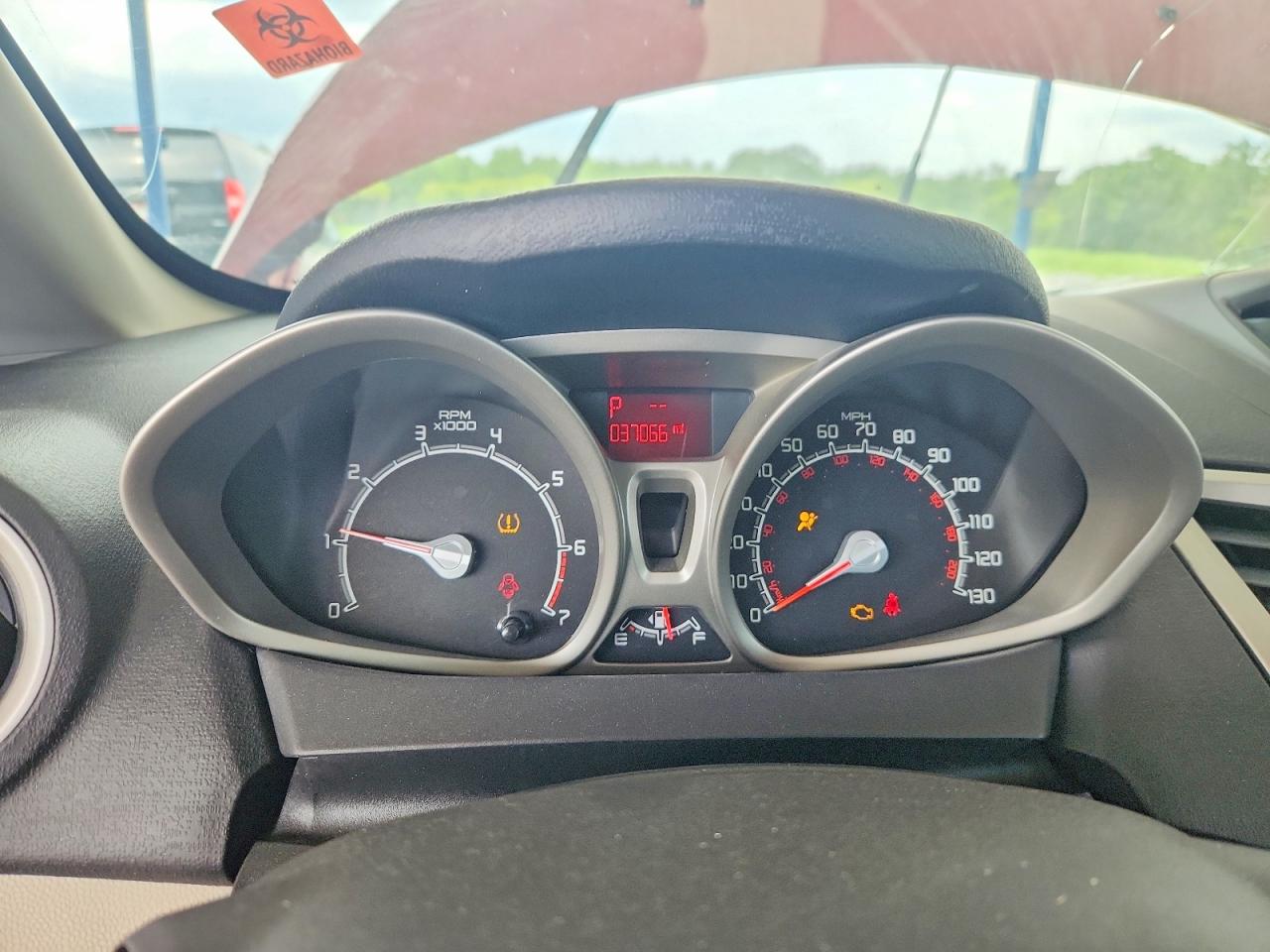 2011 Ford Fiesta Se Red vin: 3FADP4BJ8BM124548