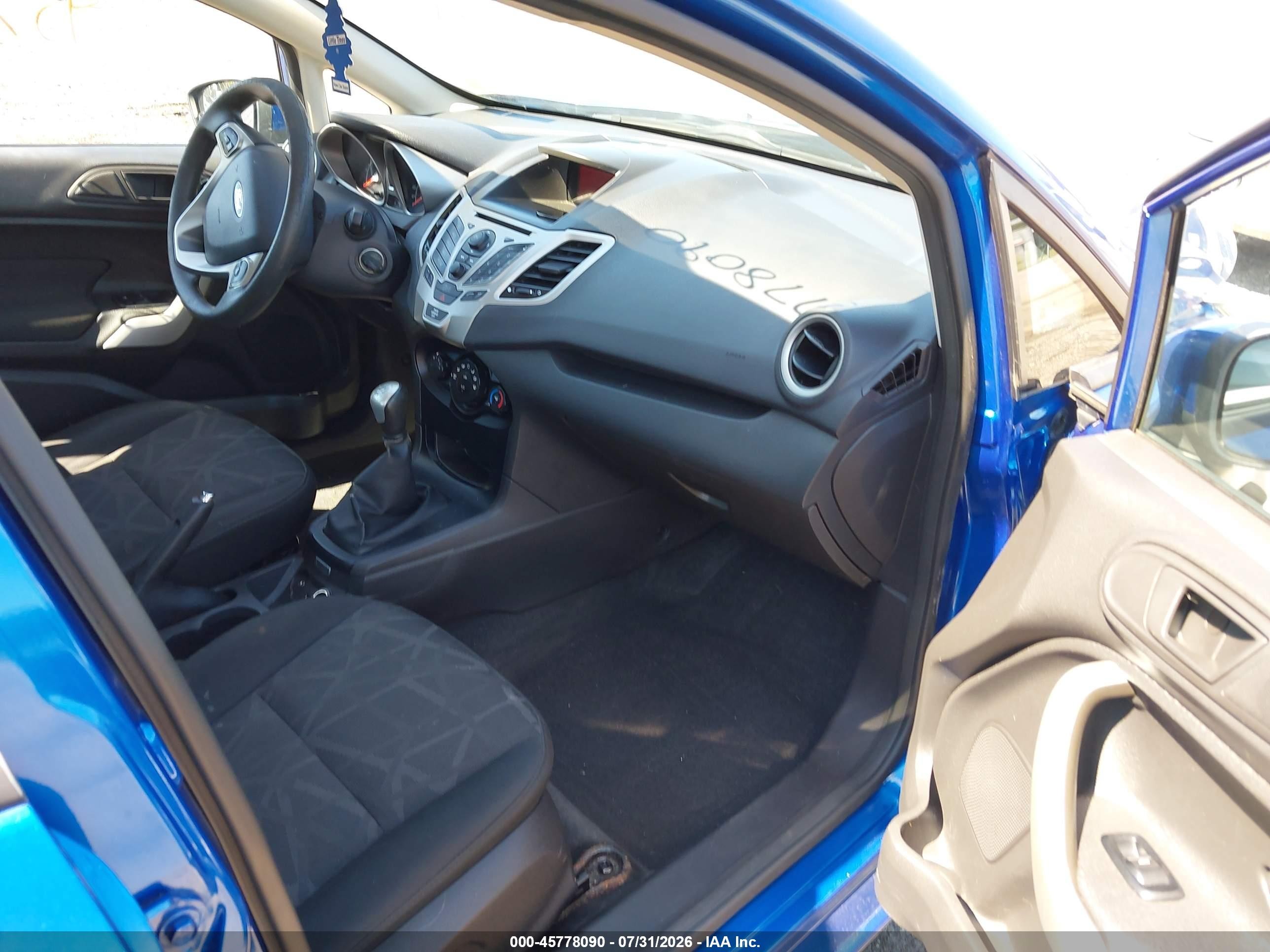 2011 Ford Fiesta Se Blue vin: 3FADP4BJ8BM142371