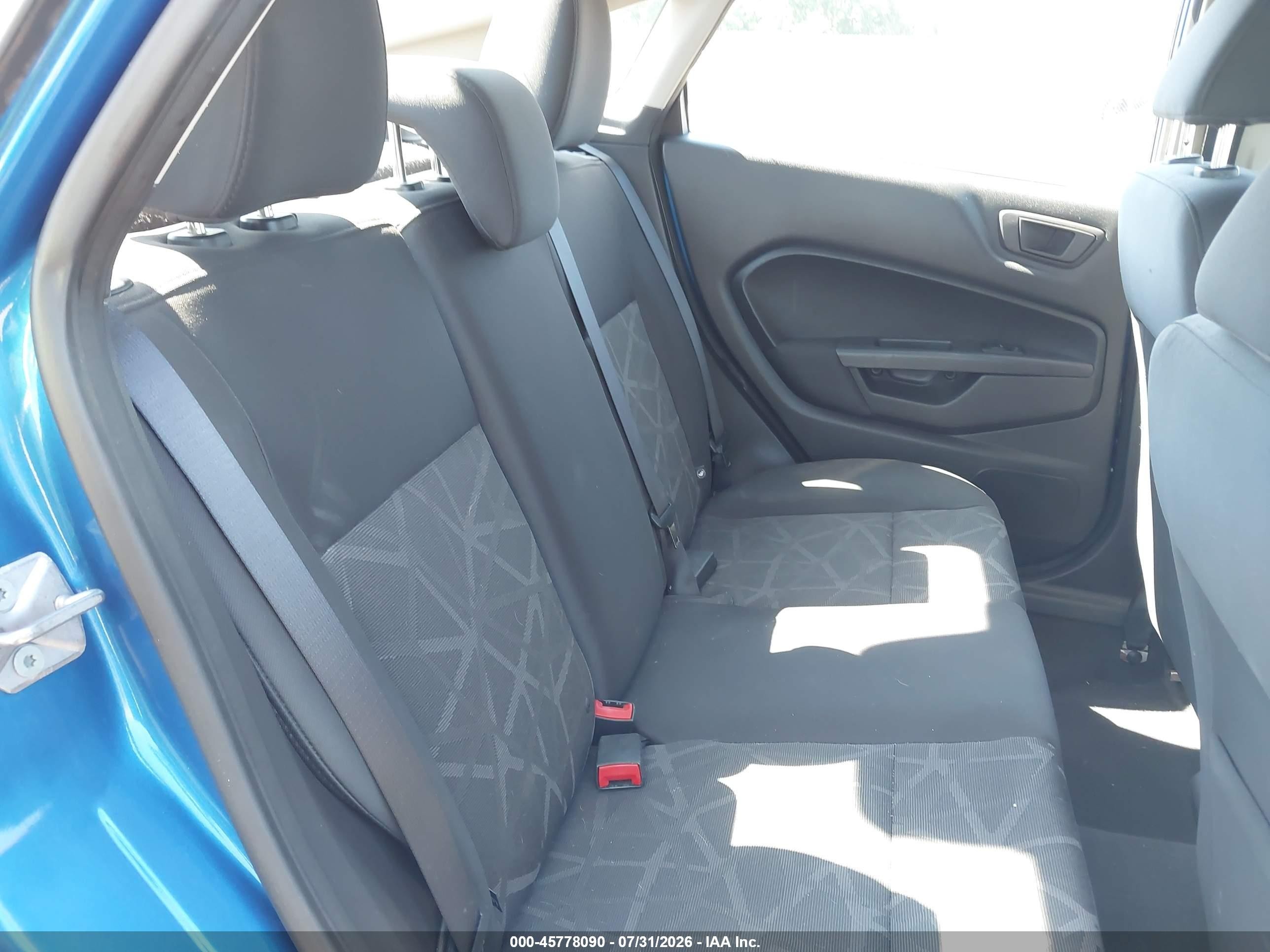2011 Ford Fiesta Se Blue vin: 3FADP4BJ8BM142371