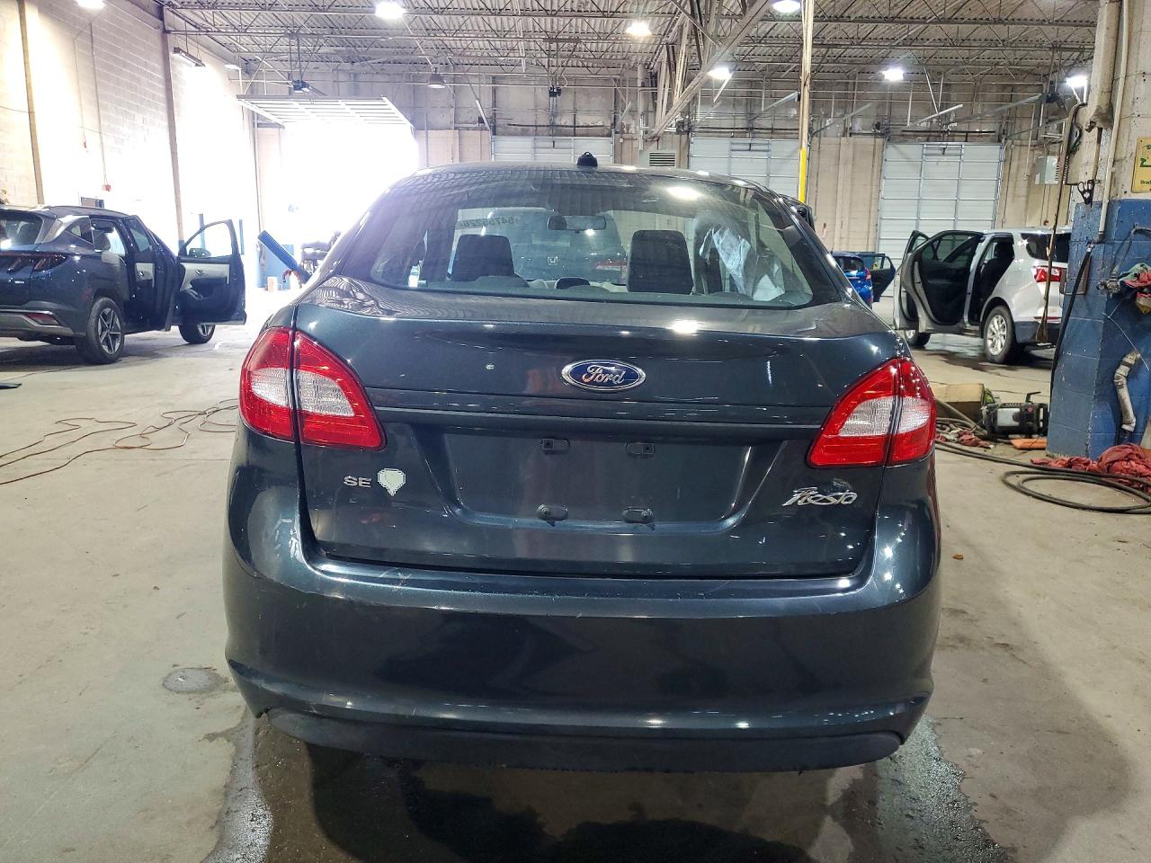 2011 Ford Fiesta Se Gray vin: 3FADP4BJ8BM225685