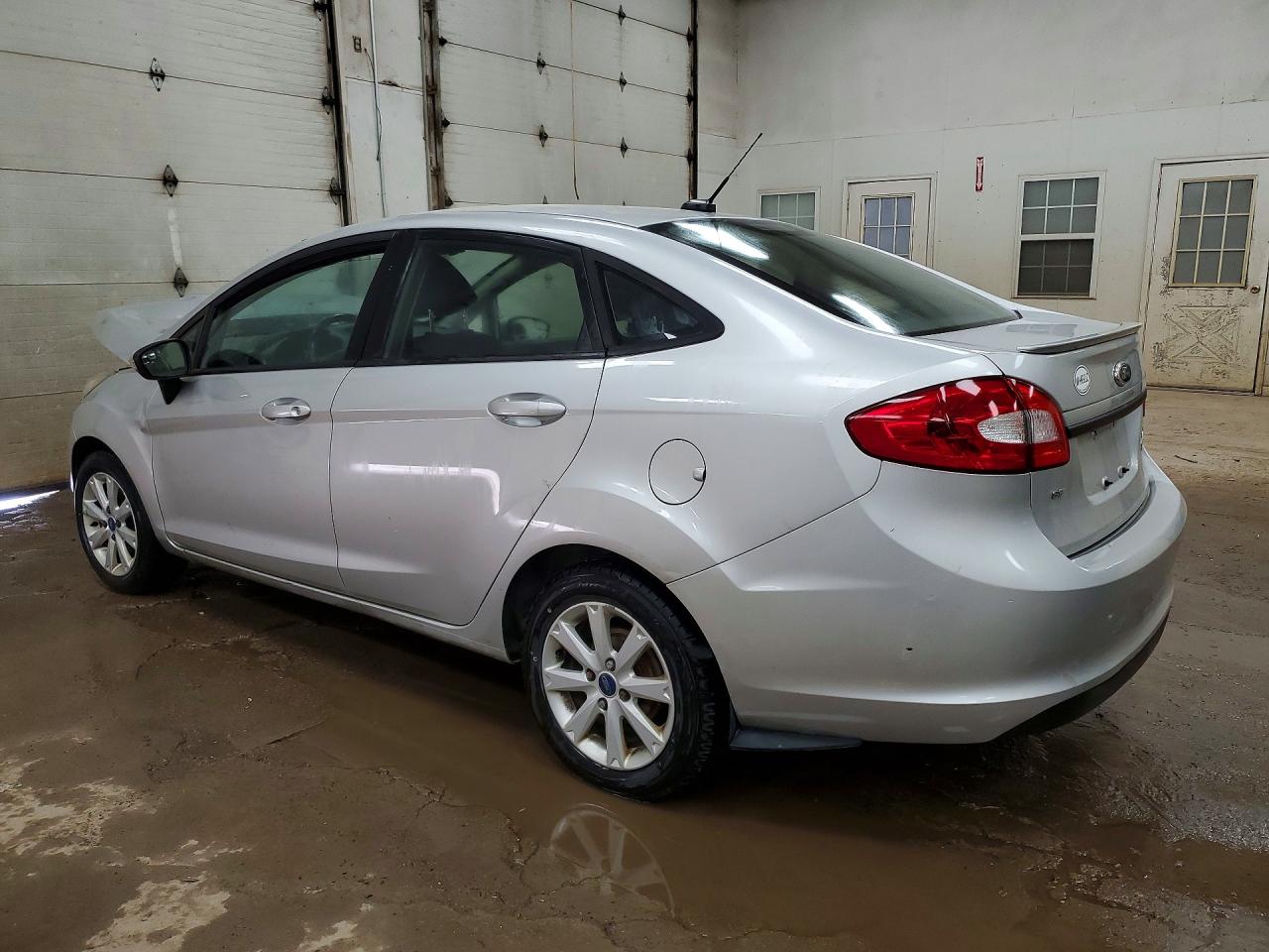 2013 Ford Fiesta Se Silver vin: 3FADP4BJ8DM141112