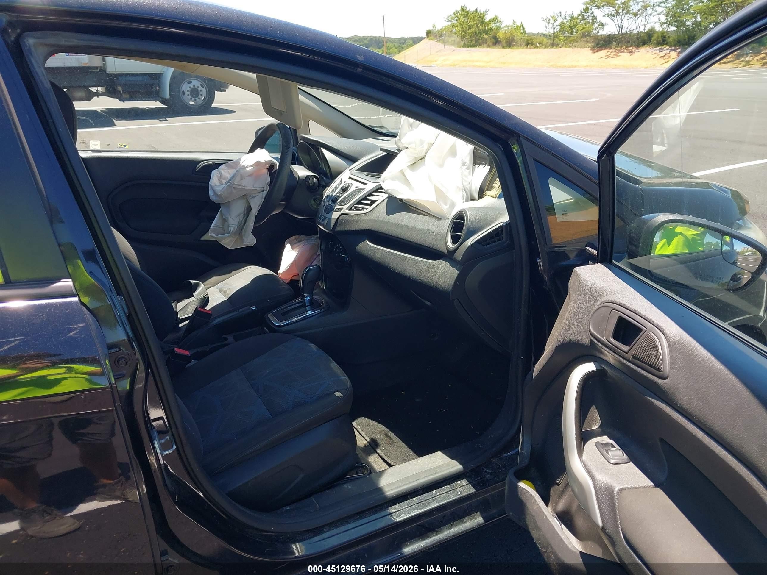 2013 Ford Fiesta Se Black vin: 3FADP4BJ8DM142115