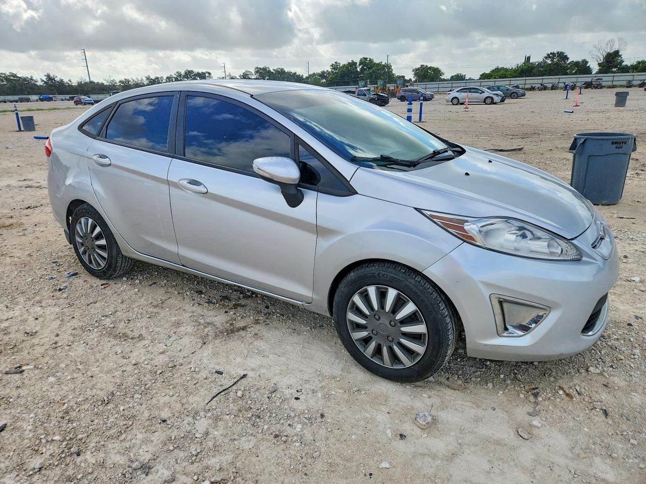 2013 Ford Fiesta Se Silver vin: 3FADP4BJ8DM146892