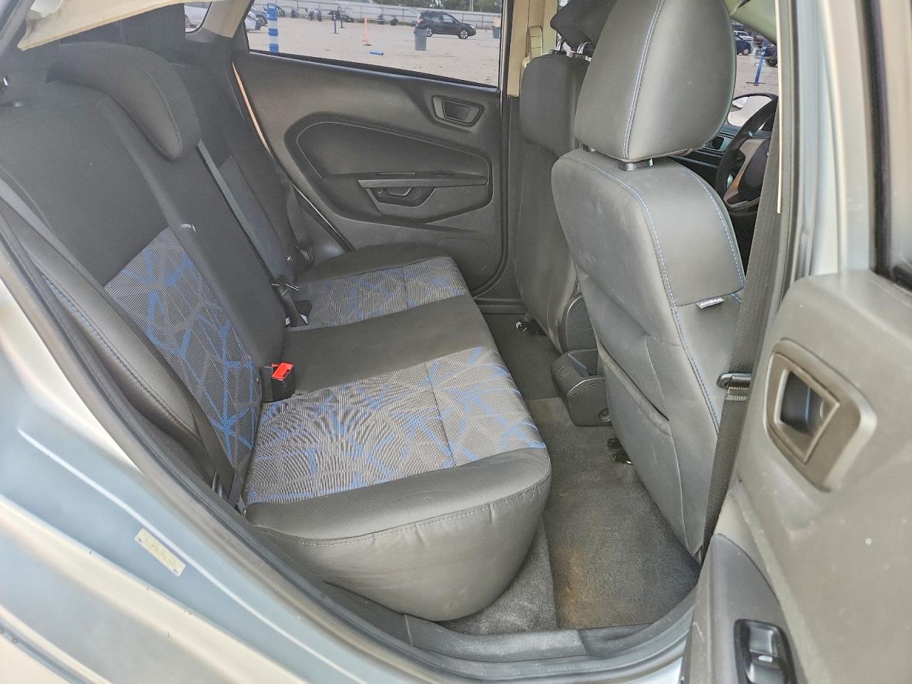 2013 Ford Fiesta Se Silver vin: 3FADP4BJ8DM146892