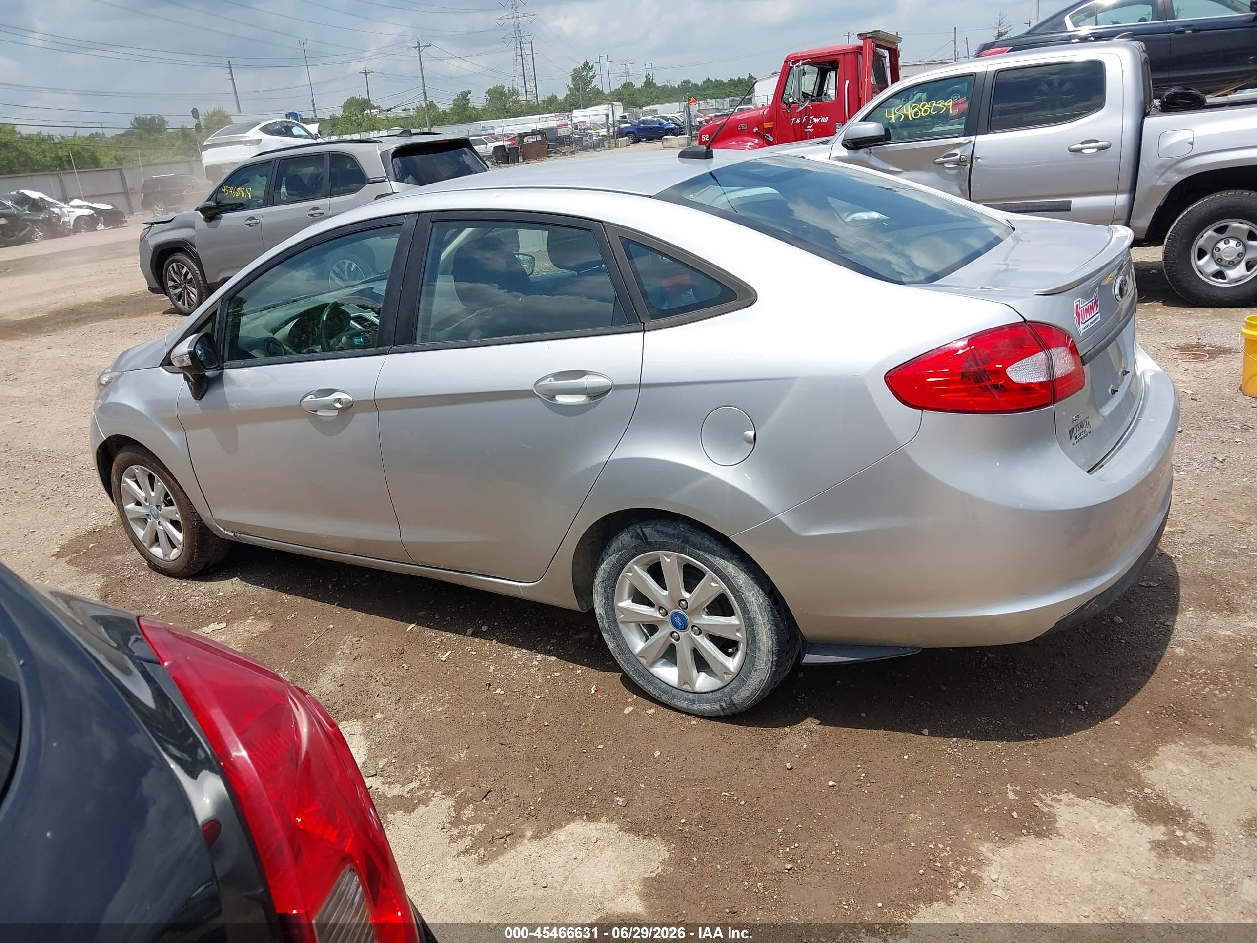 2013 Ford Fiesta Se Silver vin: 3FADP4BJ8DM176149