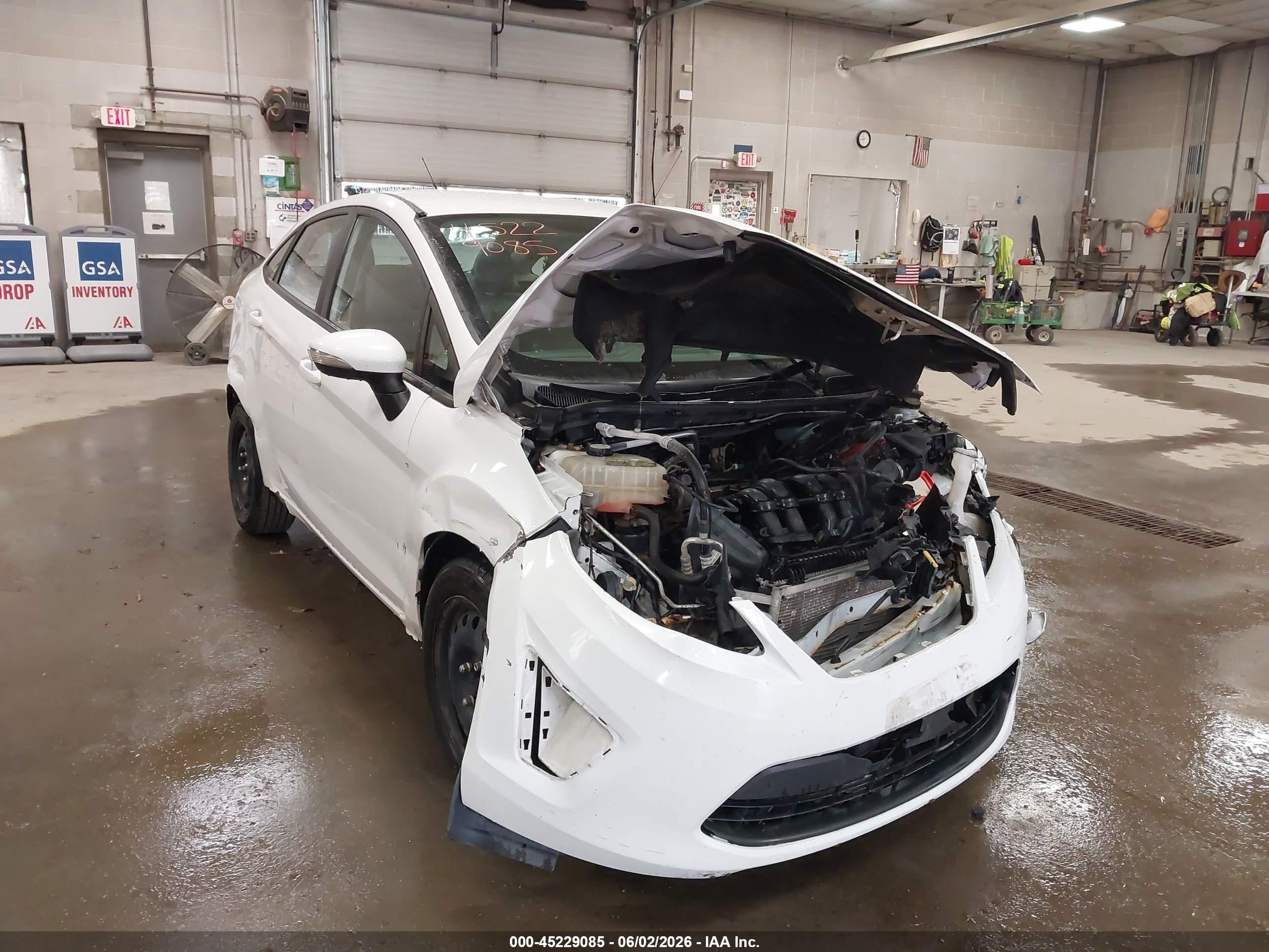2013 Ford Fiesta Se White vin: 3FADP4BJ8DM191024
