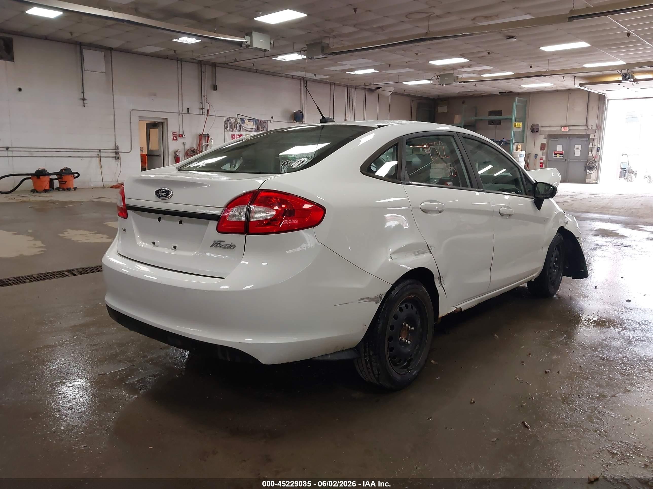 2013 Ford Fiesta Se White vin: 3FADP4BJ8DM191024