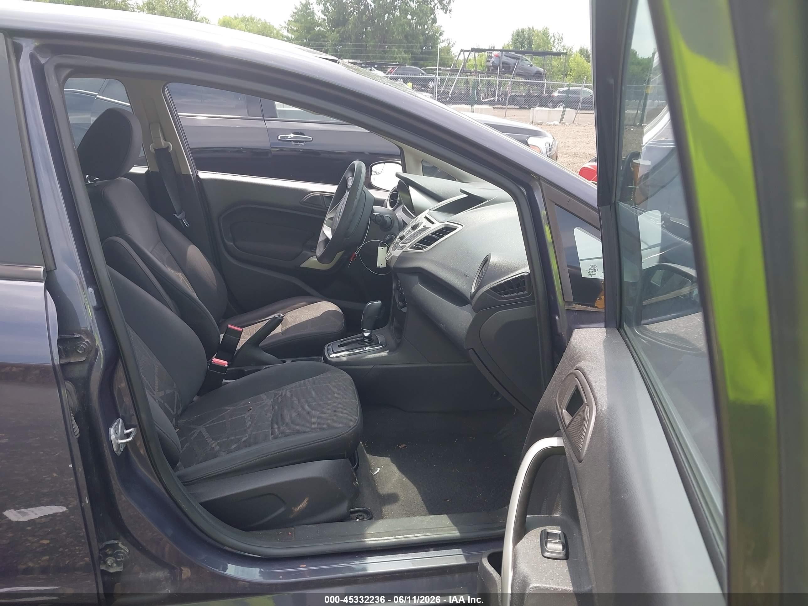 2013 Ford Fiesta Se Blue vin: 3FADP4BJ8DM213507