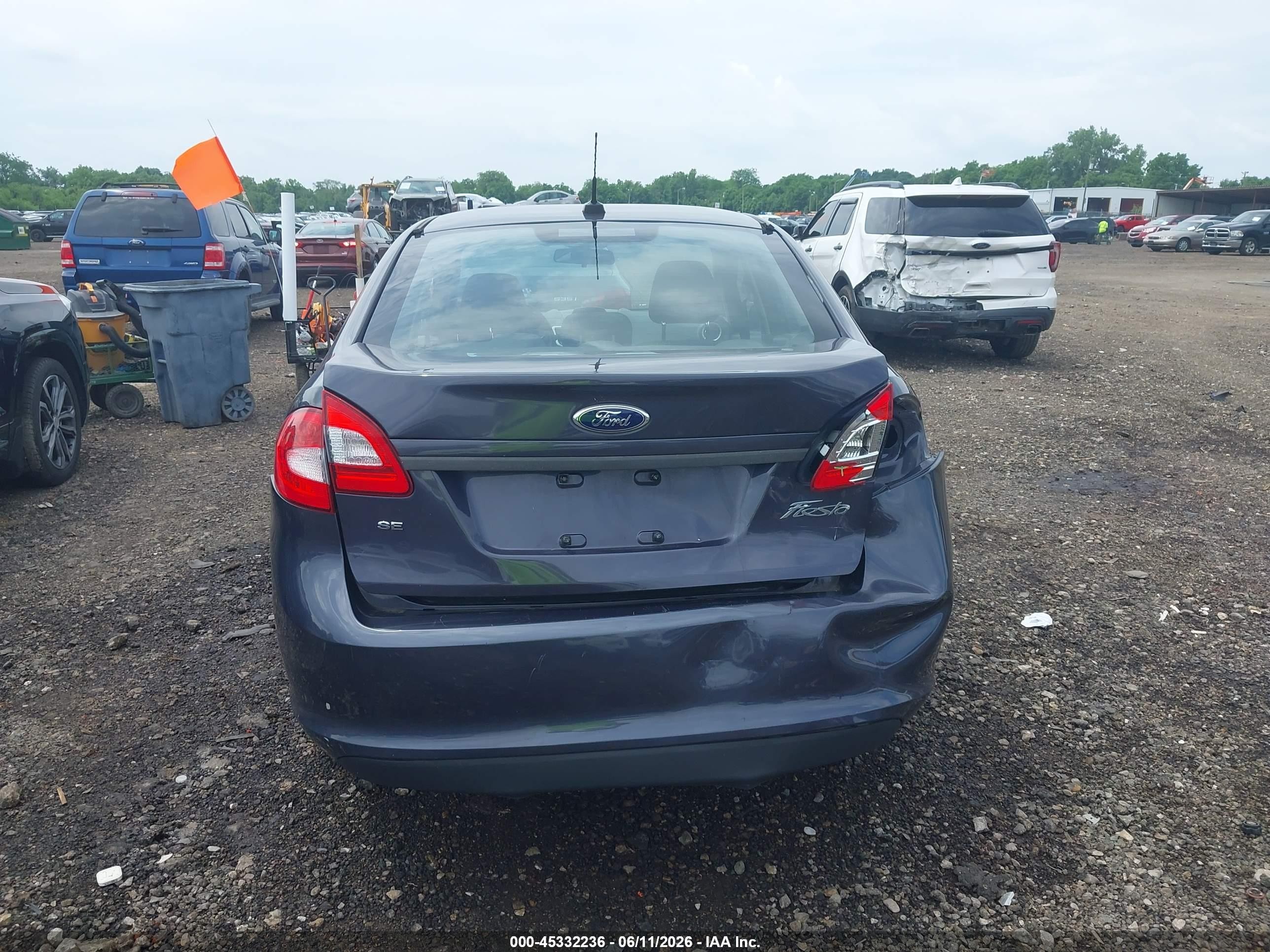 2013 Ford Fiesta Se Blue vin: 3FADP4BJ8DM213507