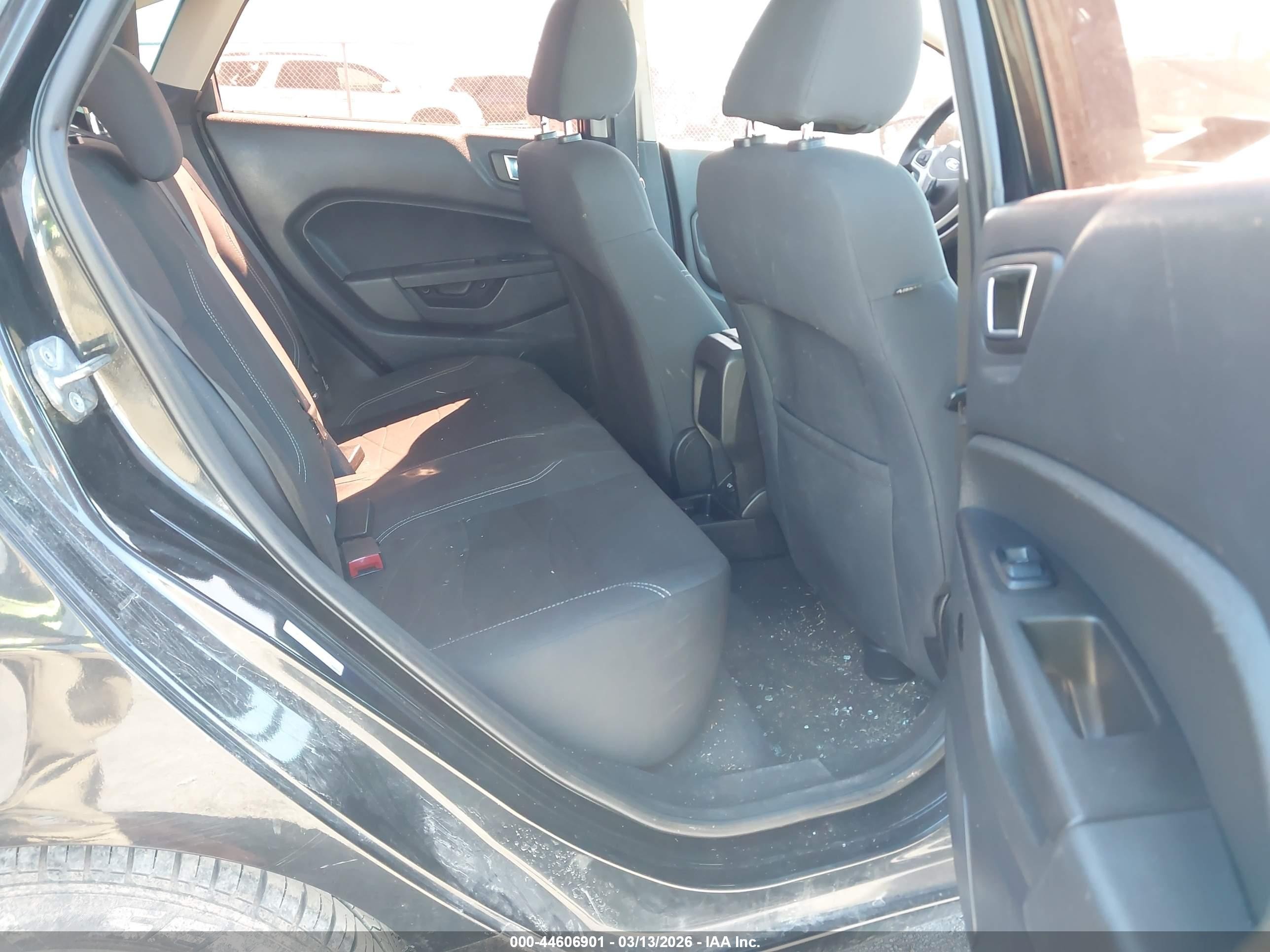 2014 Ford Fiesta Se Black vin: 3FADP4BJ8EM148398