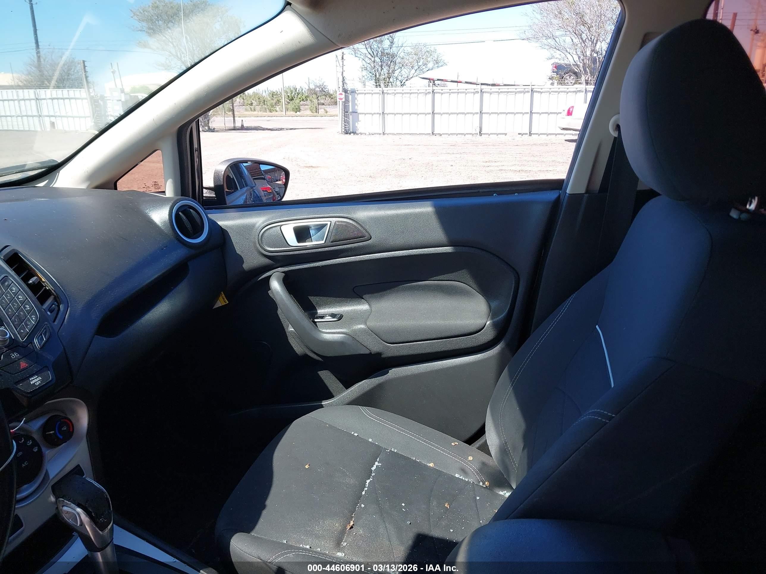 2014 Ford Fiesta Se Black vin: 3FADP4BJ8EM148398