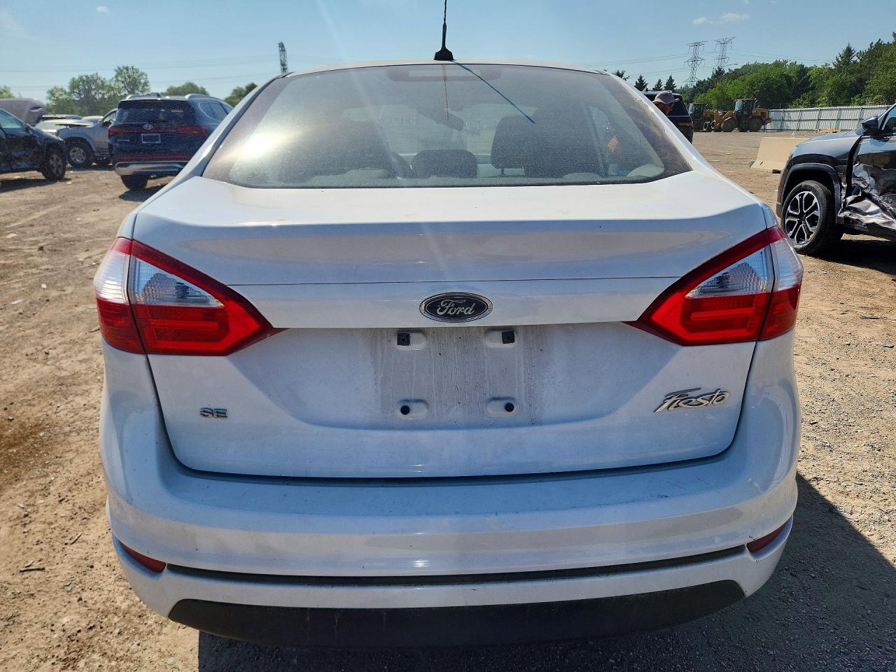 2014 Ford Fiesta Se White vin: 3FADP4BJ8EM202525