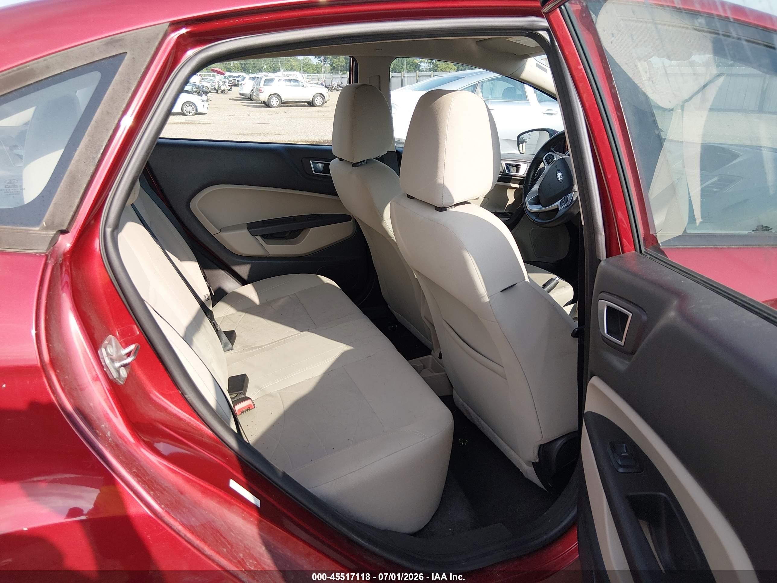 2014 Ford Fiesta Se Красный vin: 3FADP4BJ8EM211161