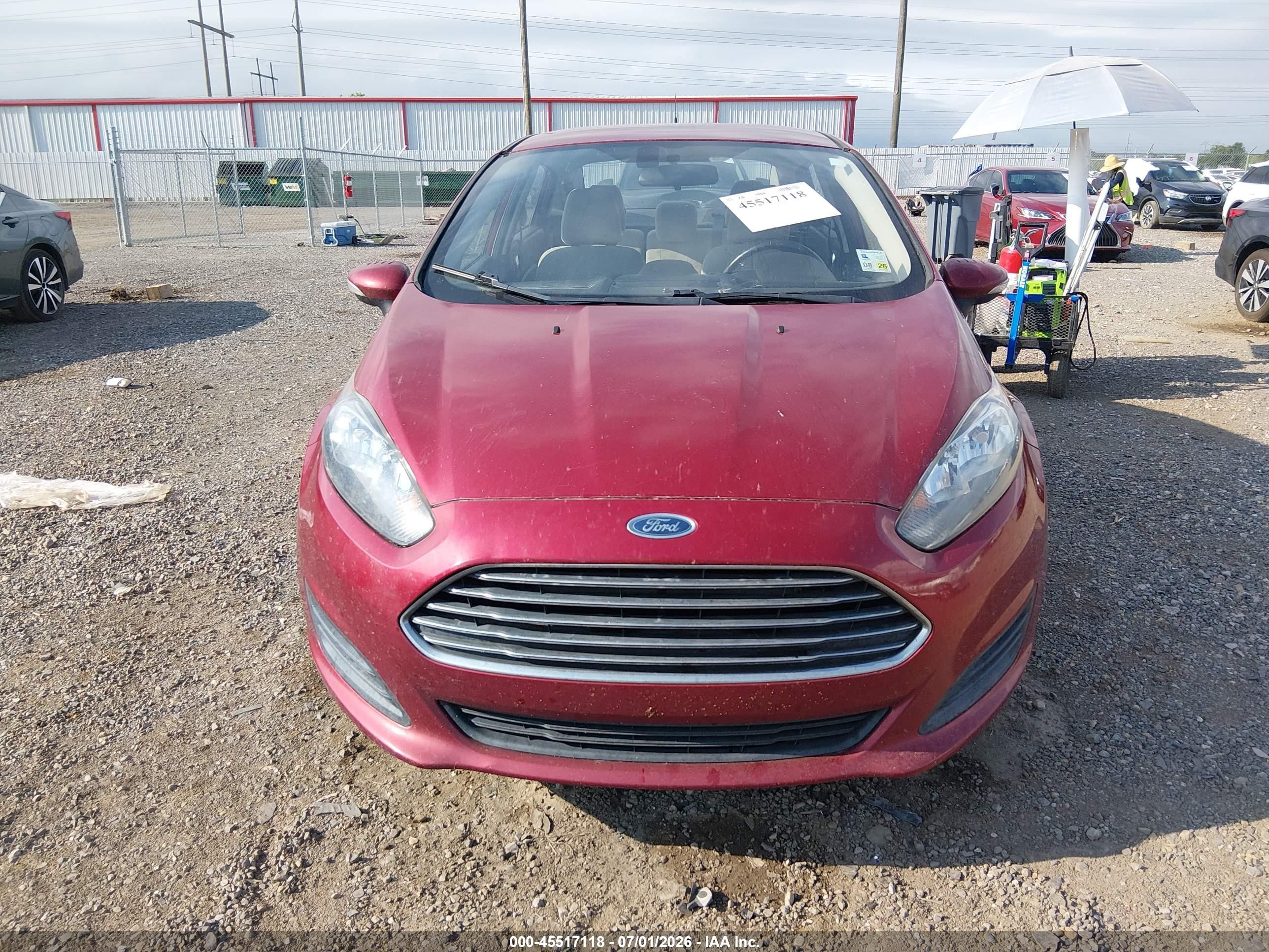 2014 Ford Fiesta Se Красный vin: 3FADP4BJ8EM211161