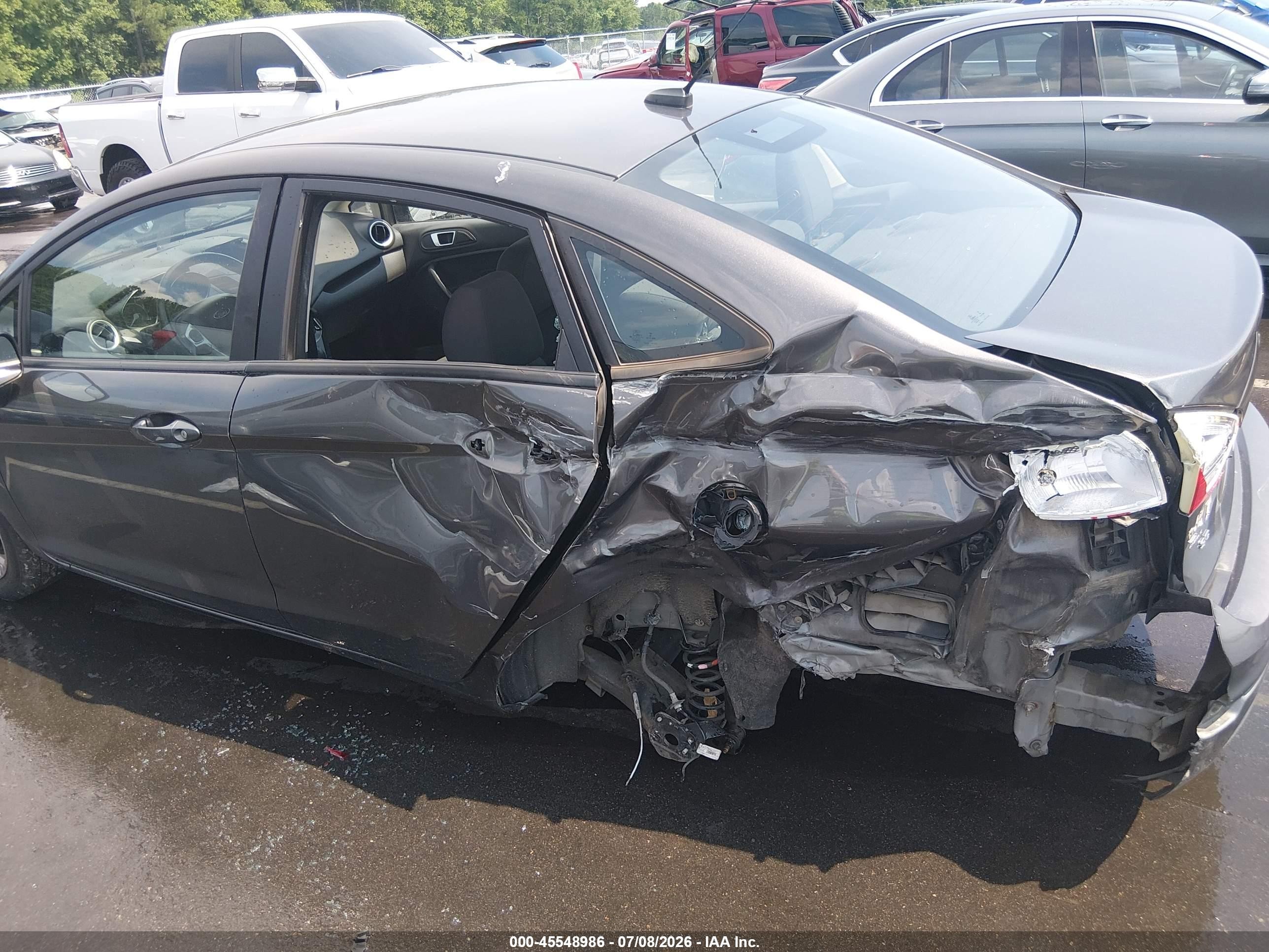 2015 Ford Fiesta Se Серый vin: 3FADP4BJ8FM101938