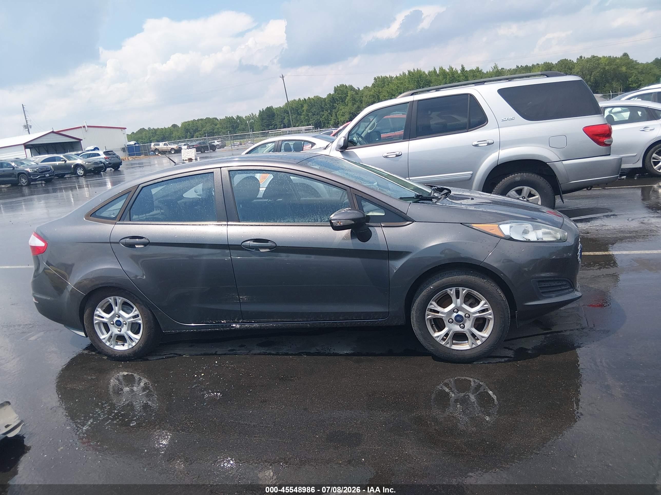 2015 Ford Fiesta Se Серый vin: 3FADP4BJ8FM101938