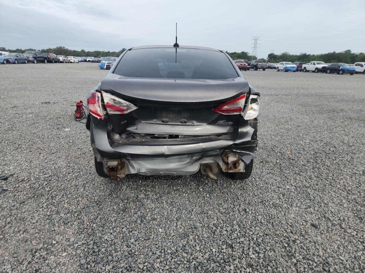 2015 Ford Fiesta Se Gray vin: 3FADP4BJ8FM138195