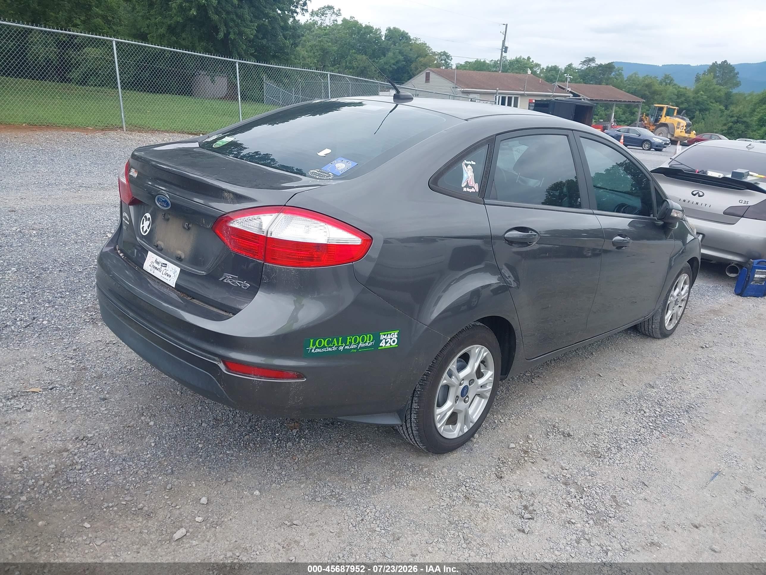 2015 Ford Fiesta Se Серый vin: 3FADP4BJ8FM171052