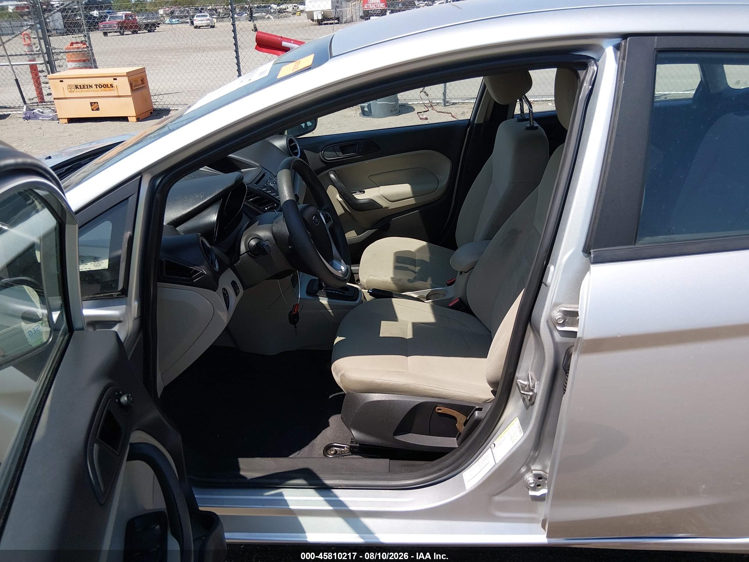 2017 Ford Fiesta Se Silver vin: 3FADP4BJ8HM139768