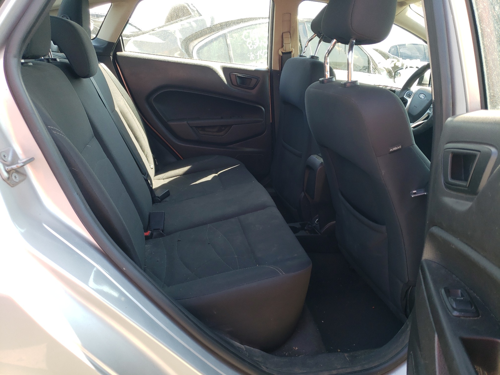 2017 Ford Fiesta Se Silver vin: 3FADP4BJ8HM143450