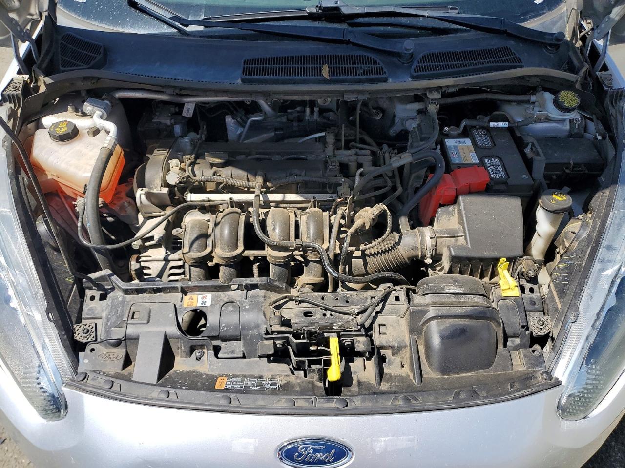 2019 Ford Fiesta Se Silver vin: 3FADP4BJ8KM141365