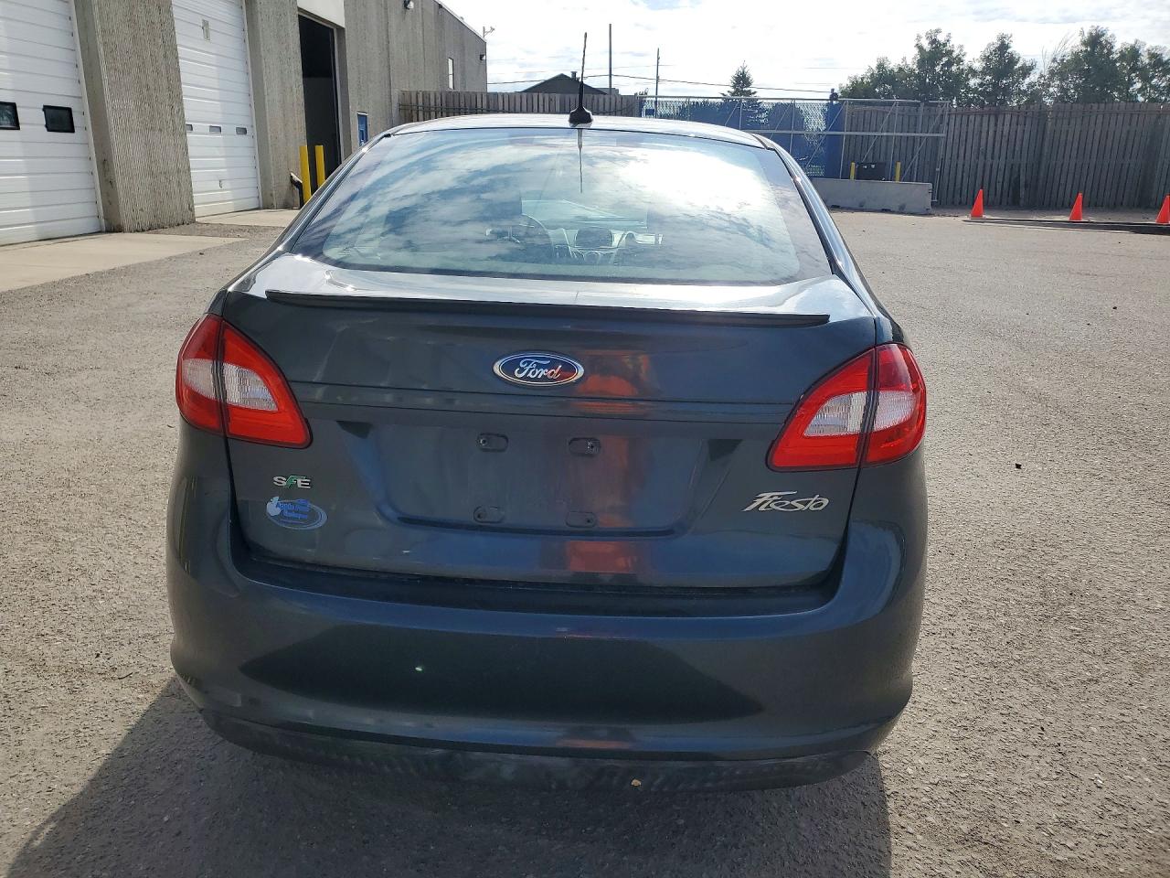 2011 Ford Fiesta Se Gray vin: 3FADP4BJ9BM203047