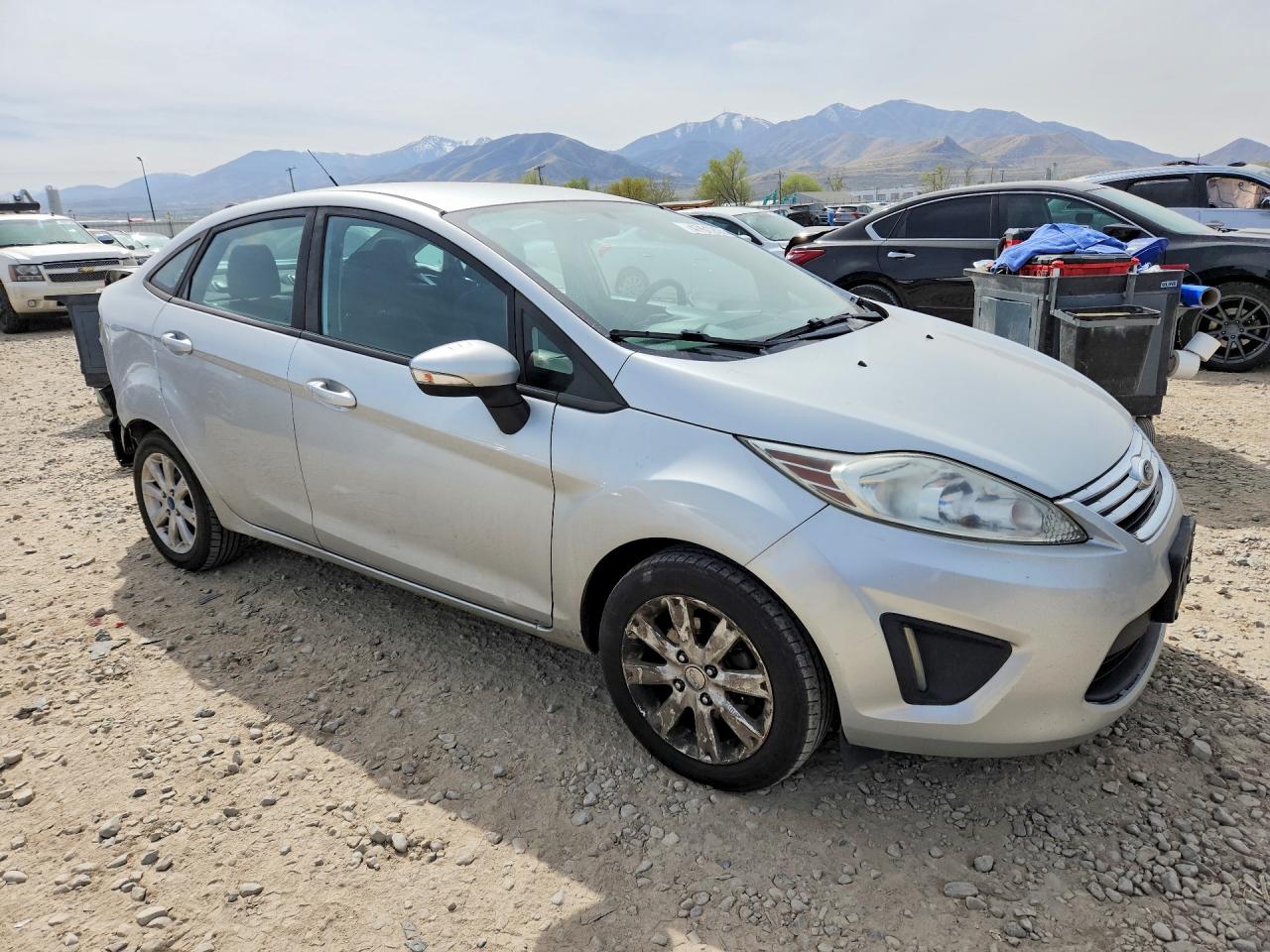 2013 Ford Fiesta Se Silver vin: 3FADP4BJ9DM141443