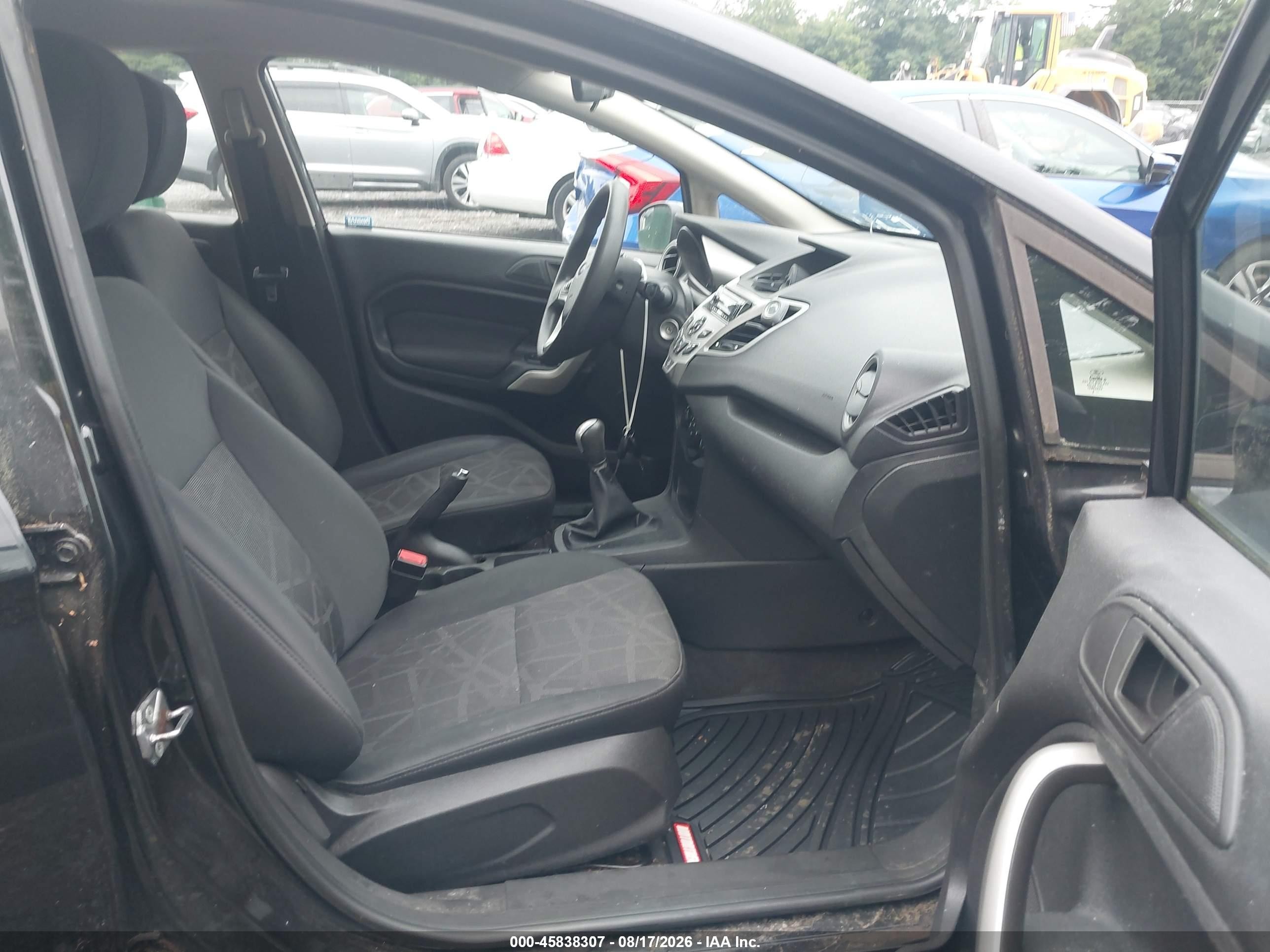 2013 Ford Fiesta Se Black vin: 3FADP4BJ9DM164365