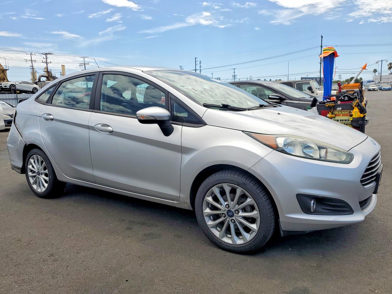 2014 Ford Fiesta Se Silver vin: 3FADP4BJ9EM106824