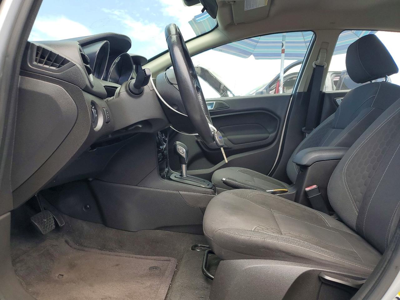 2014 Ford Fiesta Se Silver vin: 3FADP4BJ9EM106824
