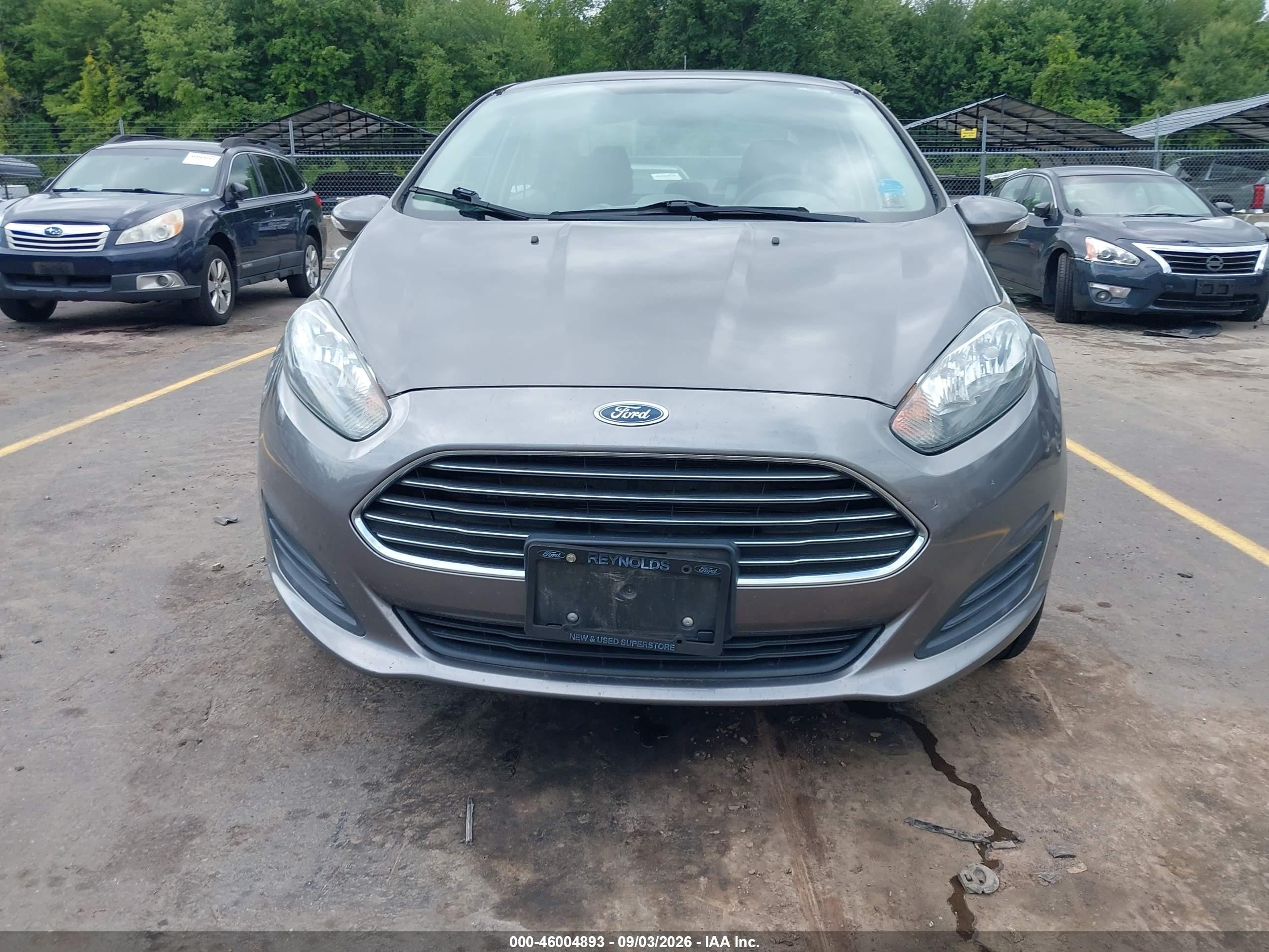 2014 Ford Fiesta Se Серый vin: 3FADP4BJ9EM179661