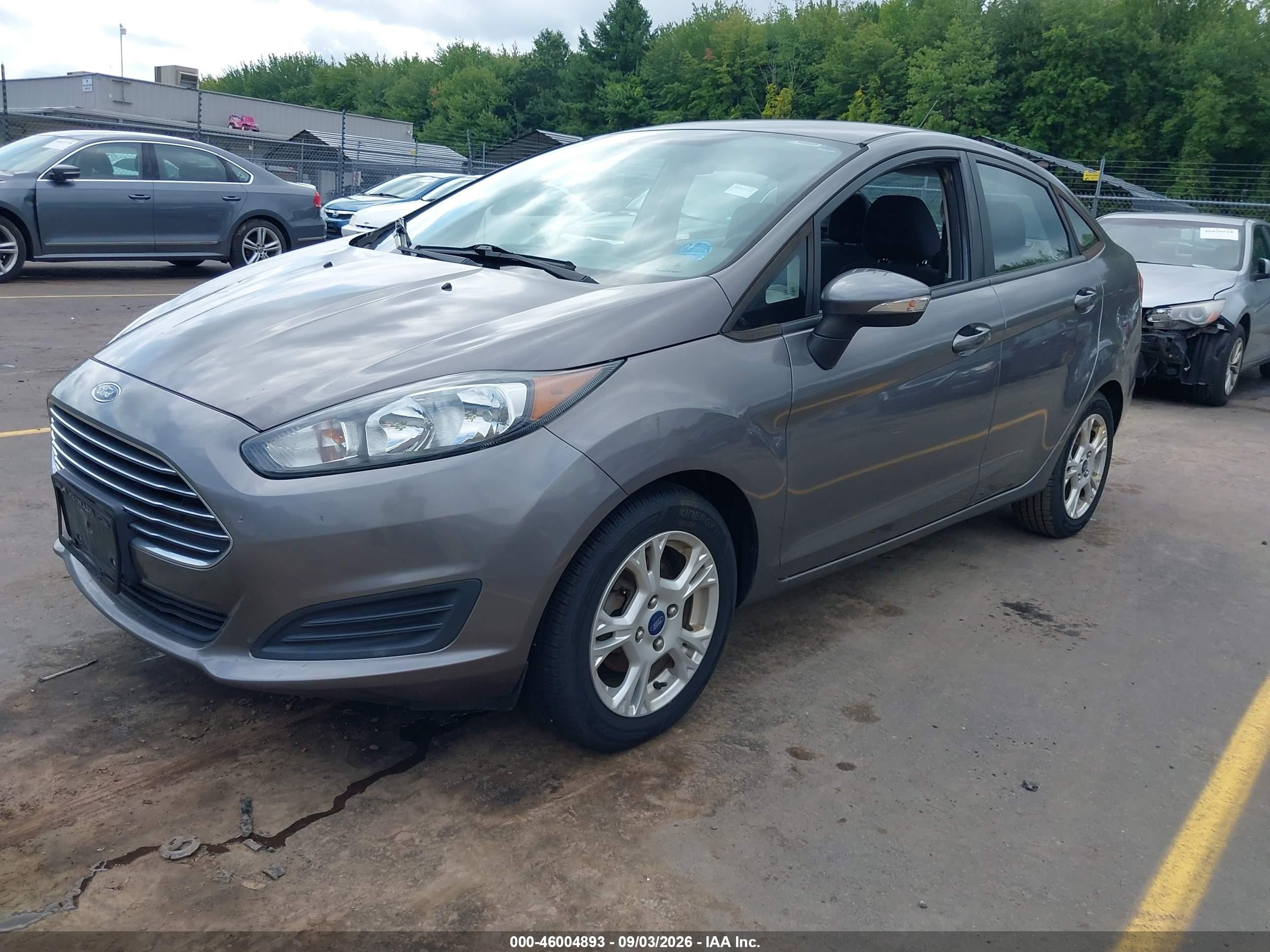 2014 Ford Fiesta Se Серый vin: 3FADP4BJ9EM179661