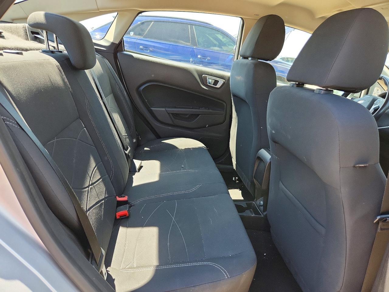 2014 Ford Fiesta Se Silver vin: 3FADP4BJ9EM189669