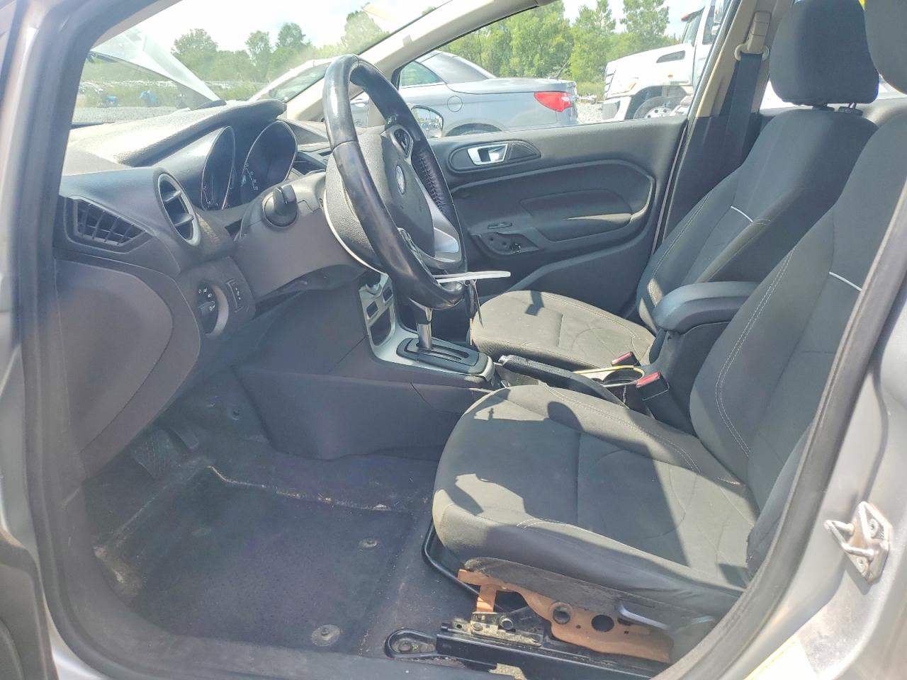 2014 Ford Fiesta Se Silver vin: 3FADP4BJ9EM226591