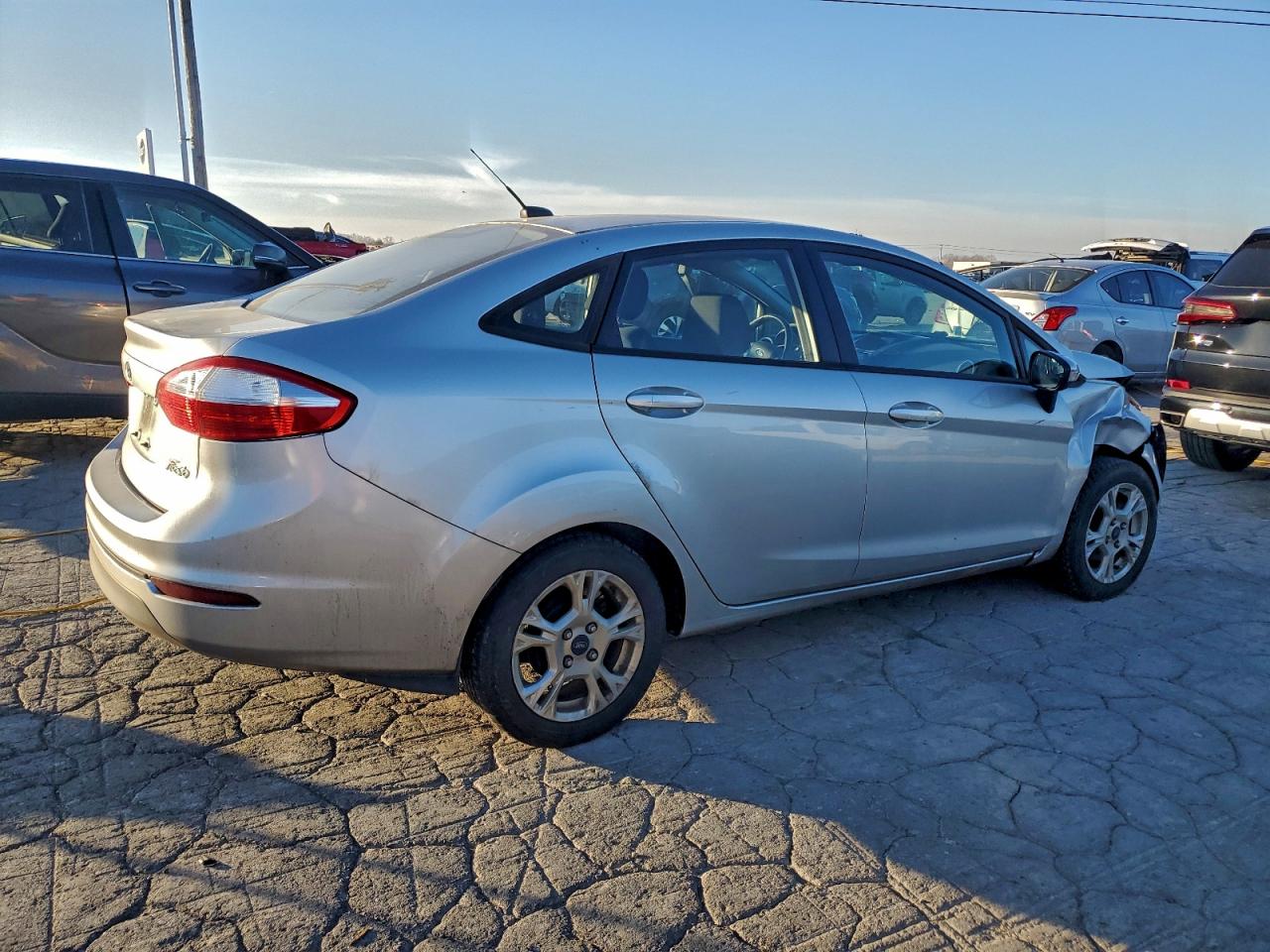 2014 Ford Fiesta Se Silver vin: 3FADP4BJ9EM234173