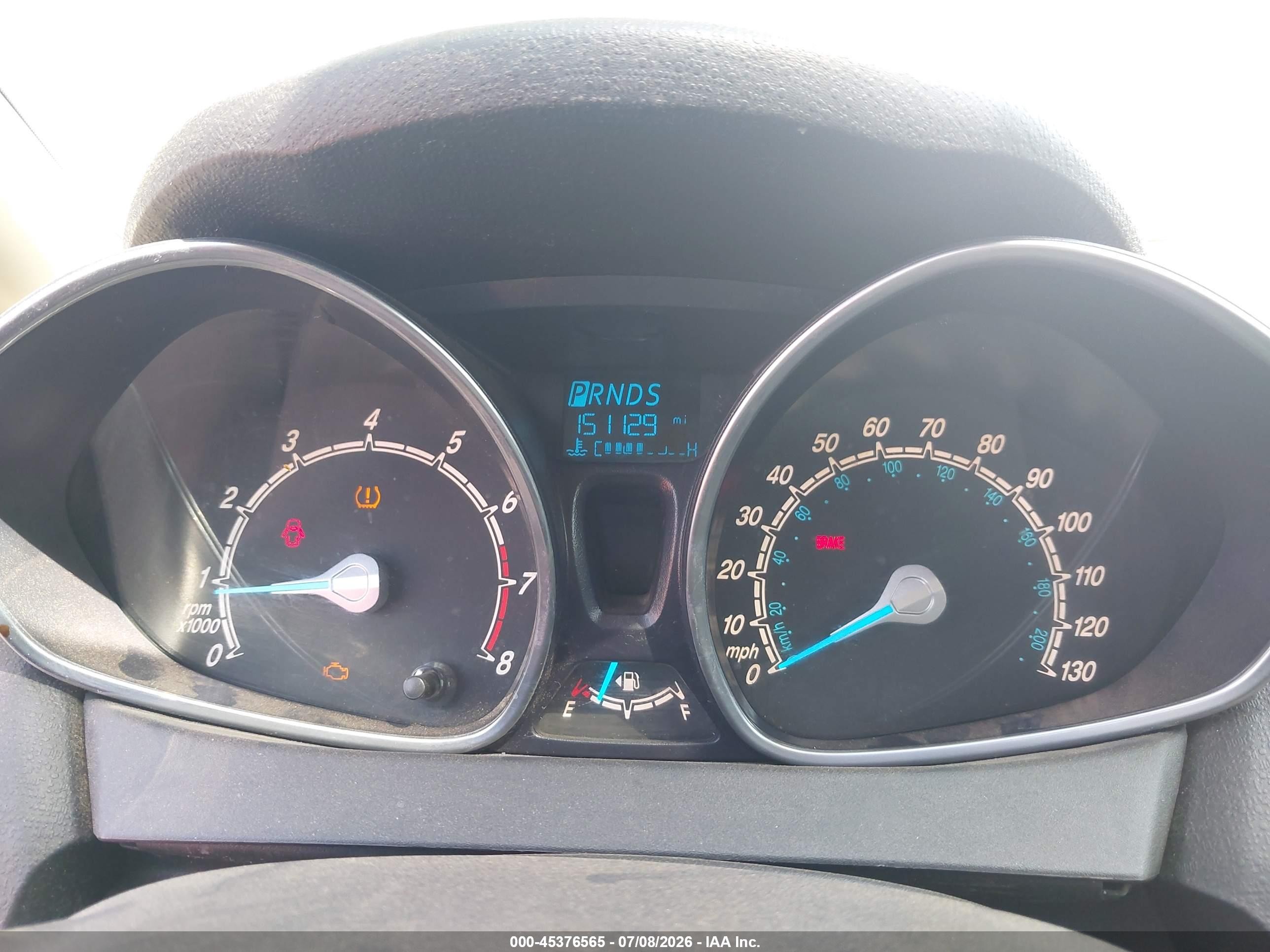 2015 Ford Fiesta Se Серебряный vin: 3FADP4BJ9FM102077