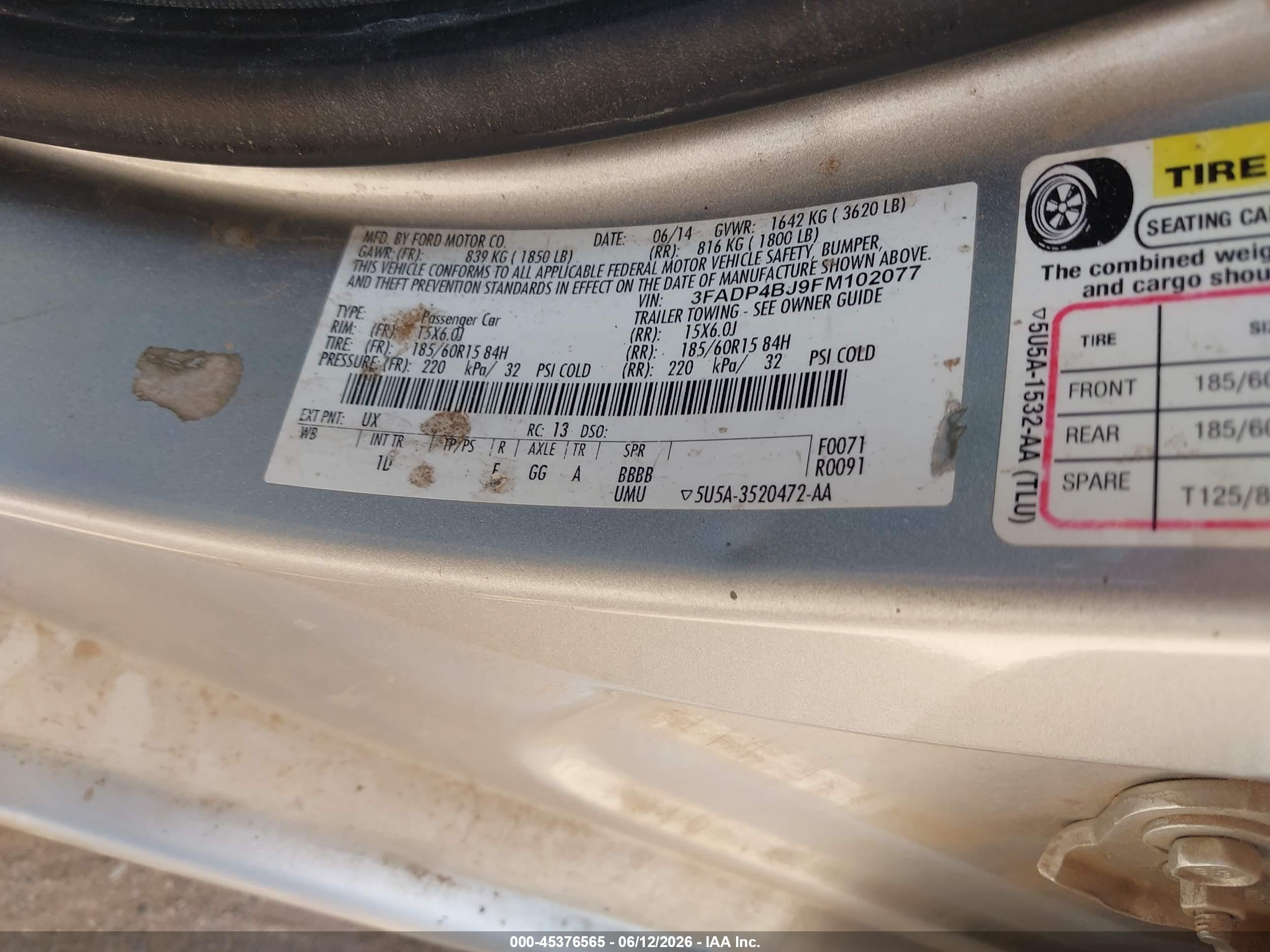 2015 Ford Fiesta Se Серебряный vin: 3FADP4BJ9FM102077