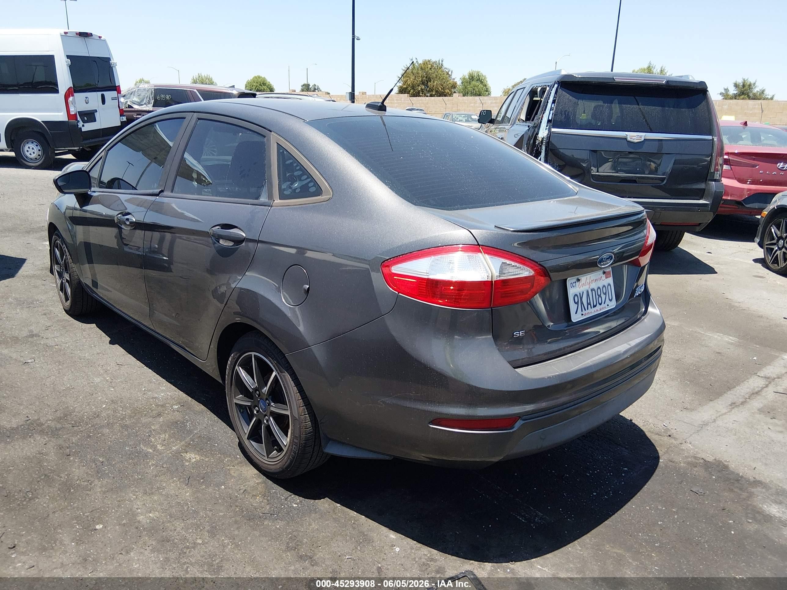 2015 Ford Fiesta Se Gray vin: 3FADP4BJ9FM133538